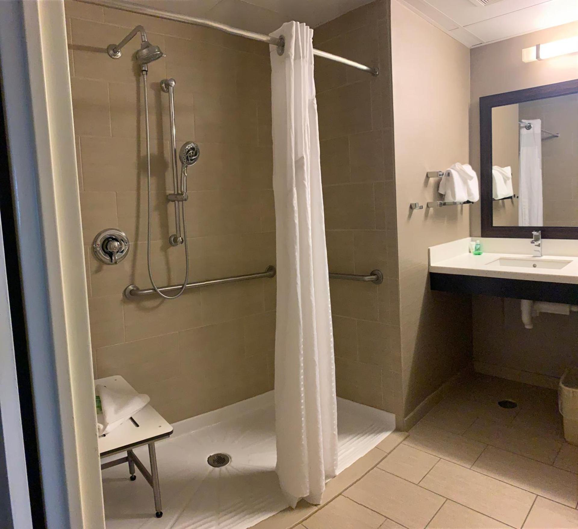 DoubleTree by Hilton Wilkes-Barre photo 9