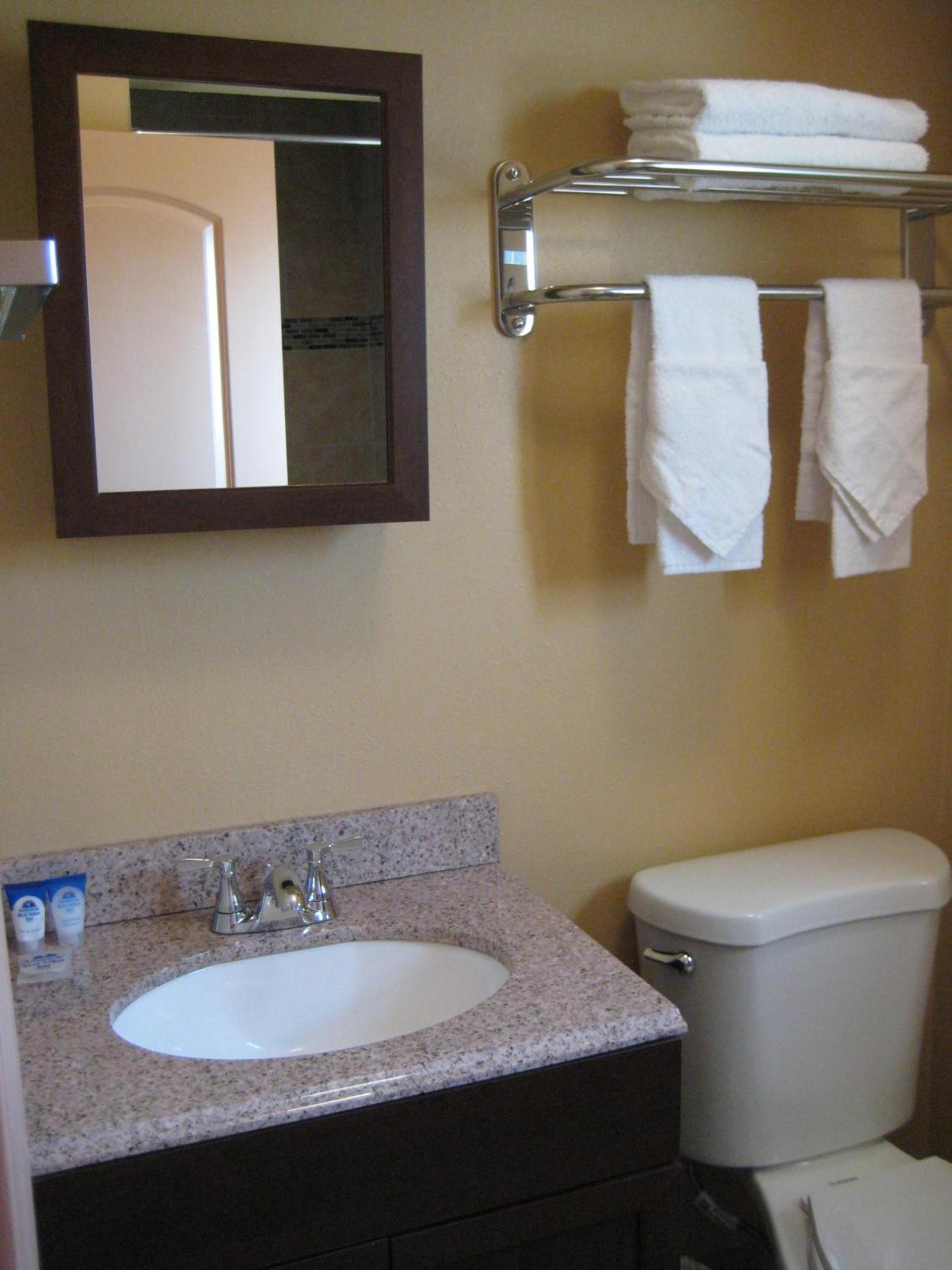 Americas Best Value Inn - Porterville photo 7