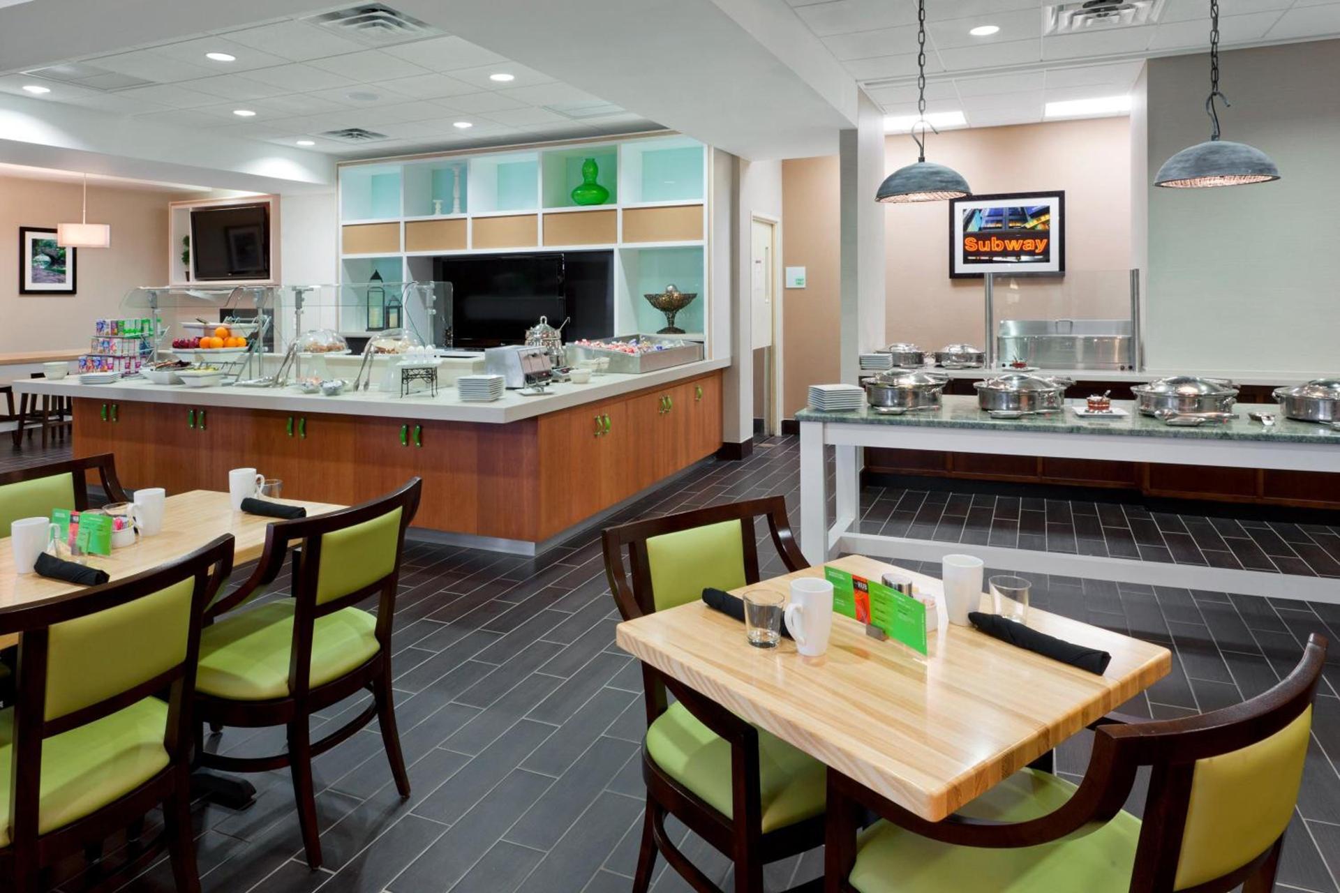 Holiday Inn Clark - Newark by IHG photo 28