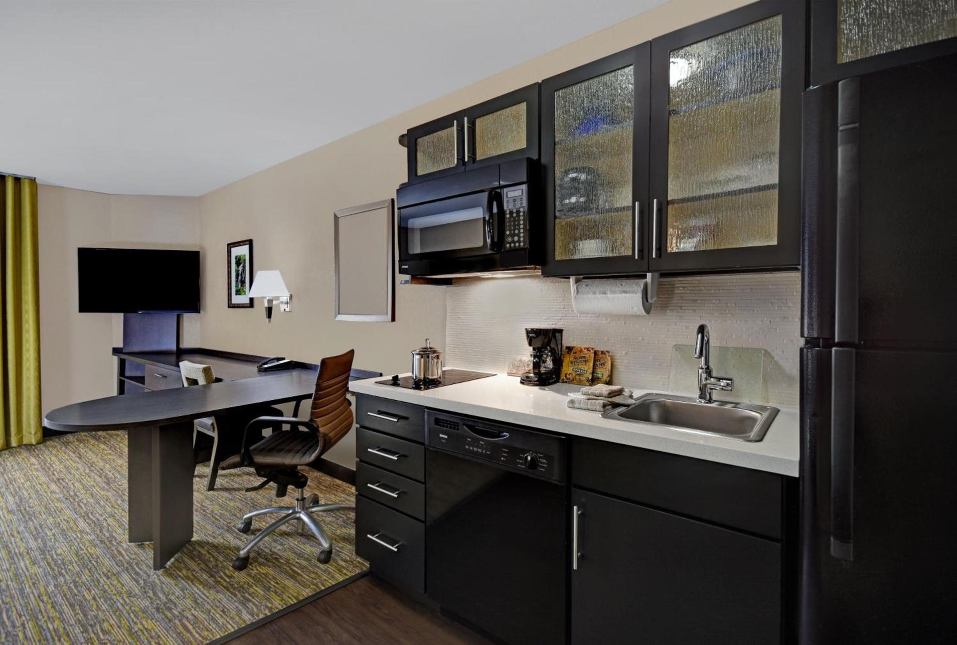 Candlewood Suites Sumter by IHG photo 22