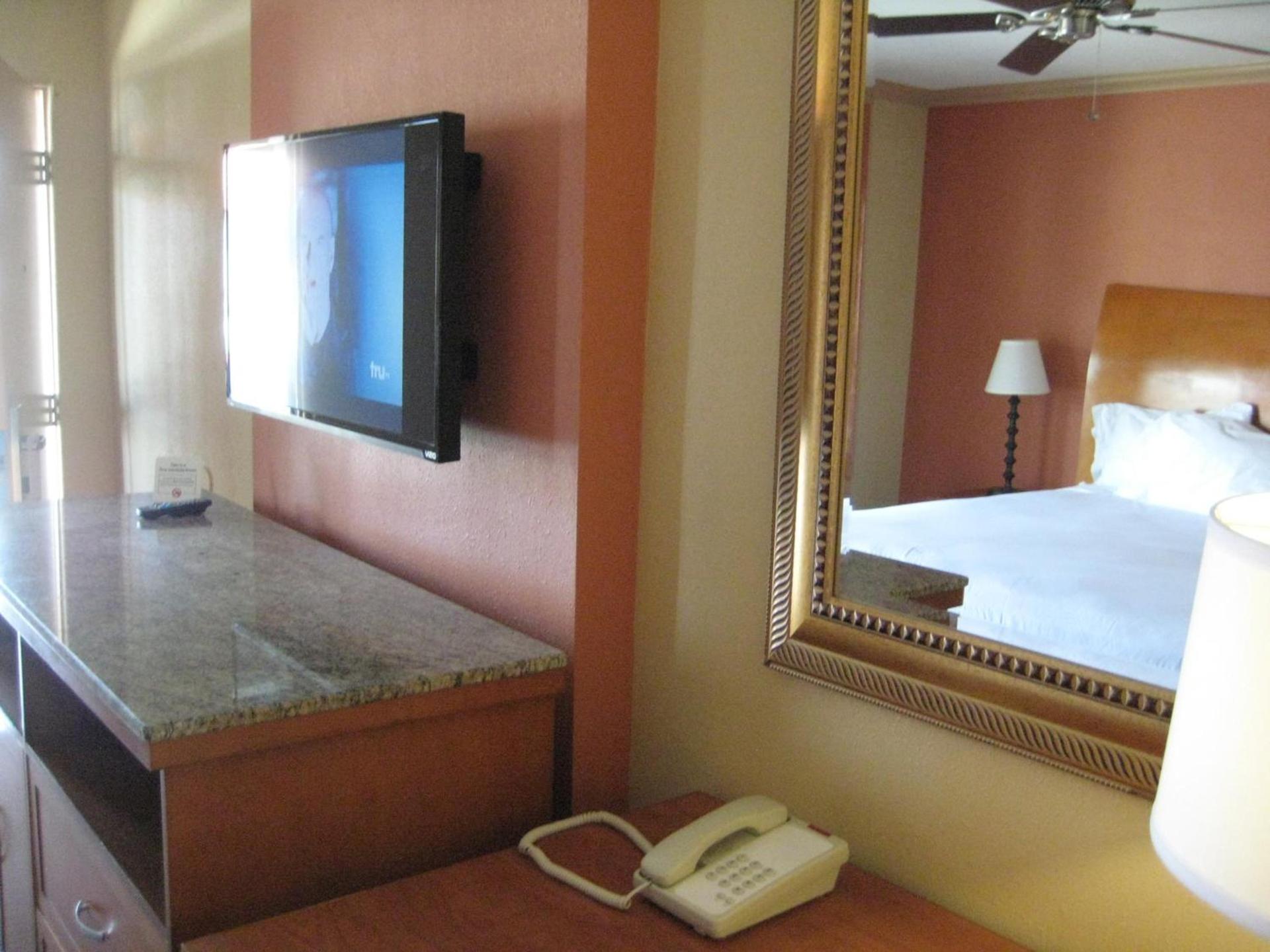 Americas Best Value Inn - Porterville photo 5