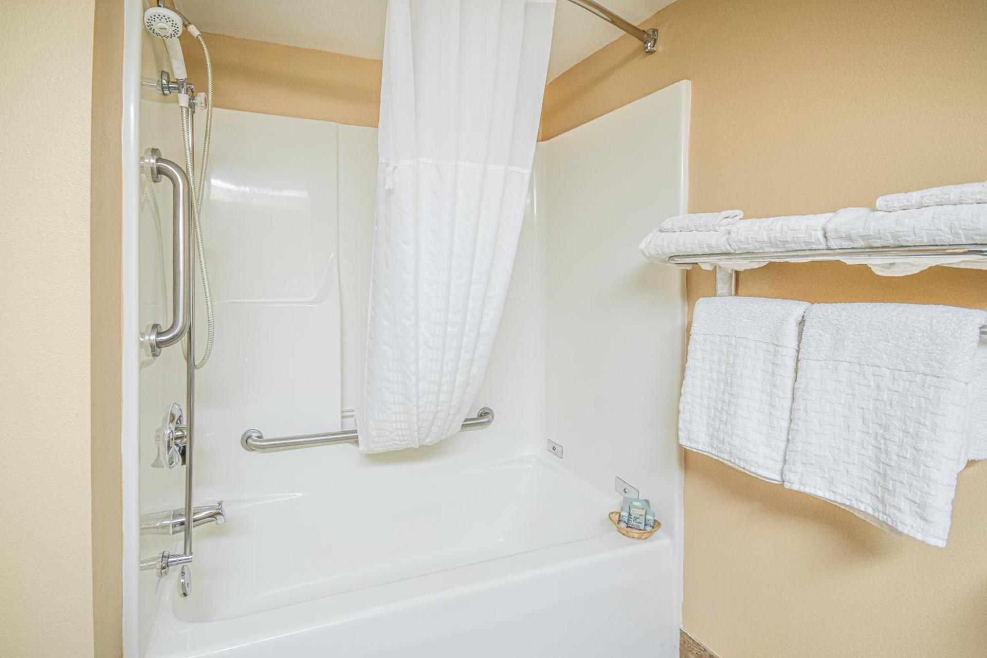 Best Western Resort Hotel & Conference Center Portage photo 17