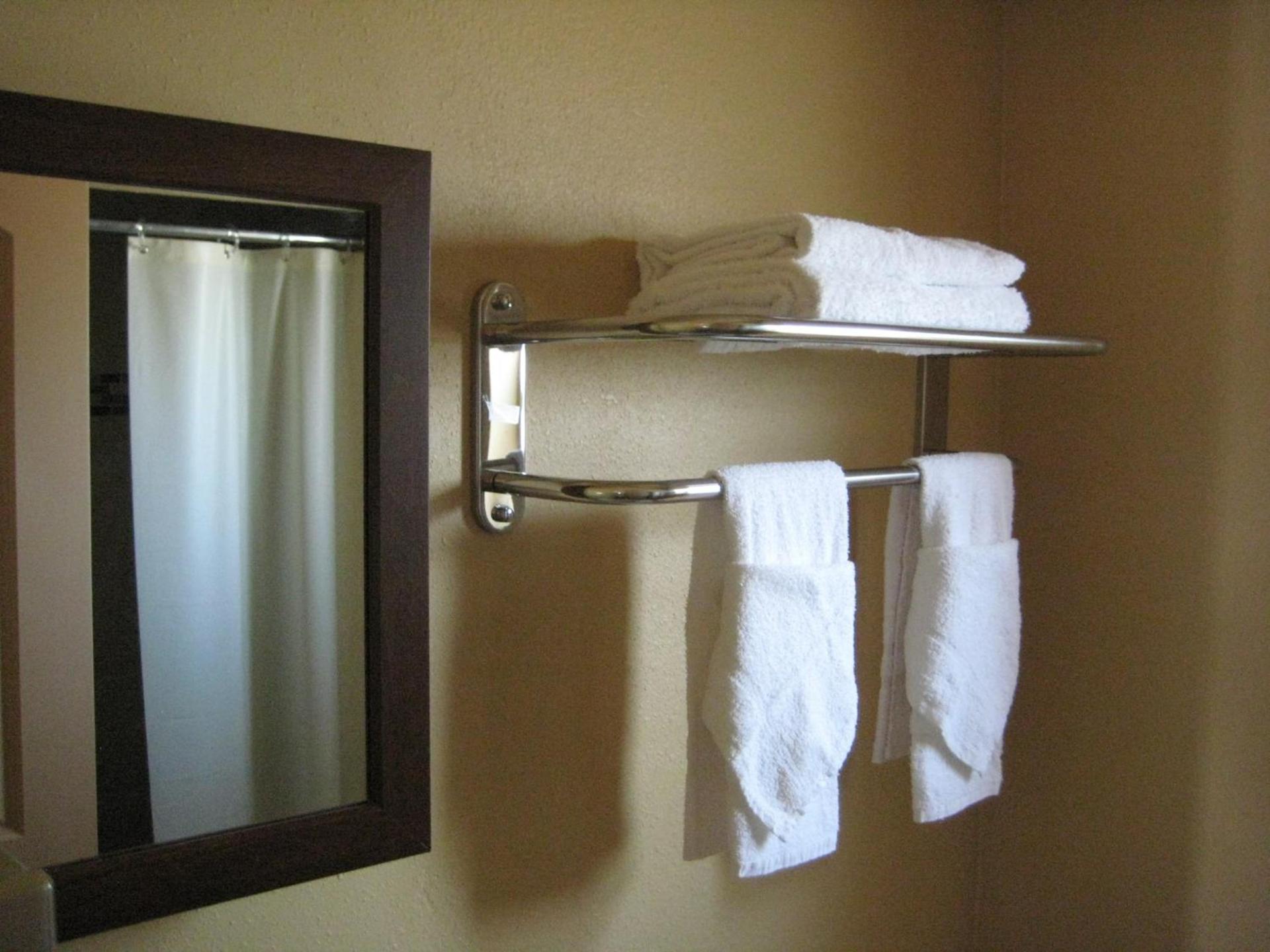 Americas Best Value Inn - Porterville photo 9