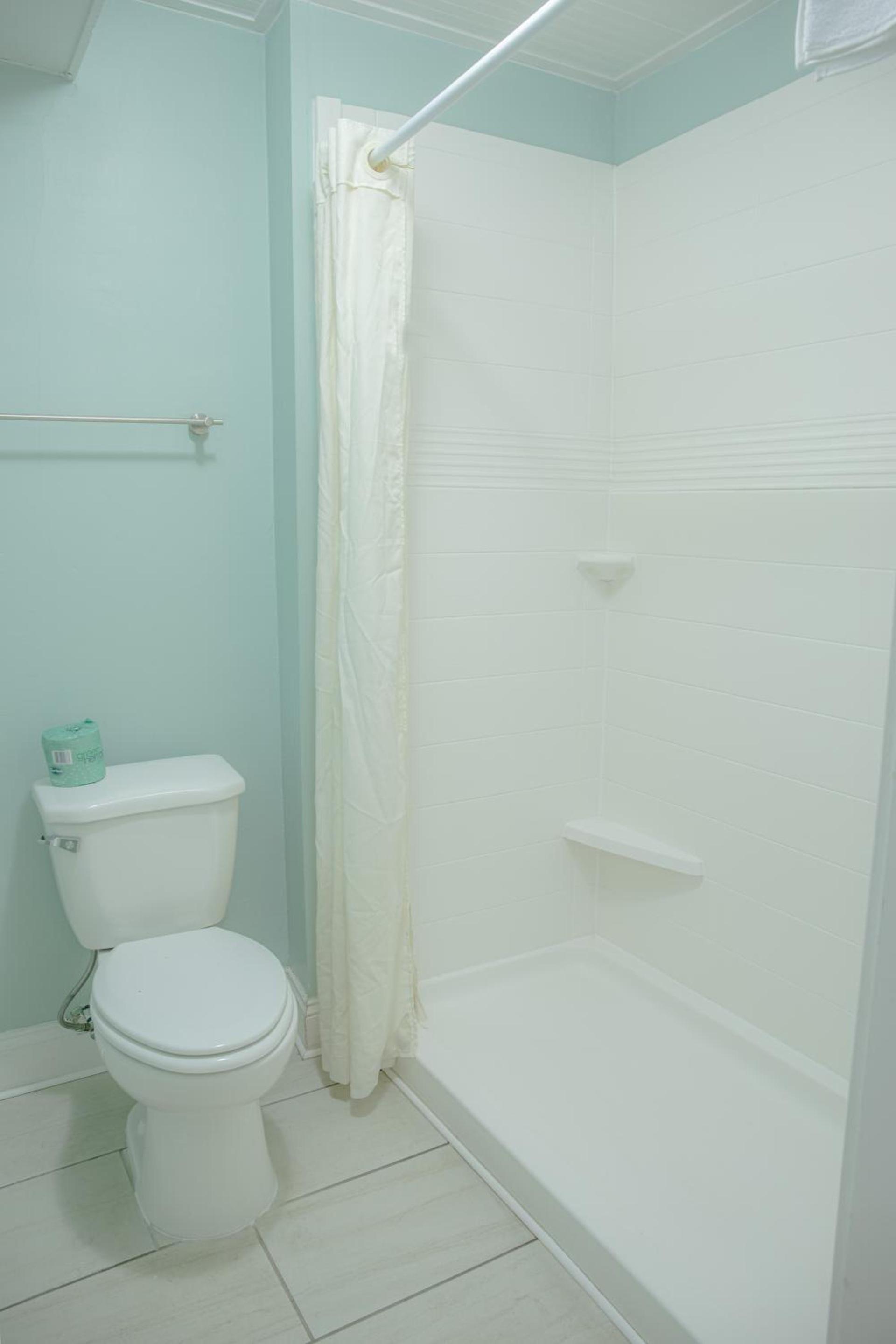 Sea and Breeze Hotel and Condo photo 9