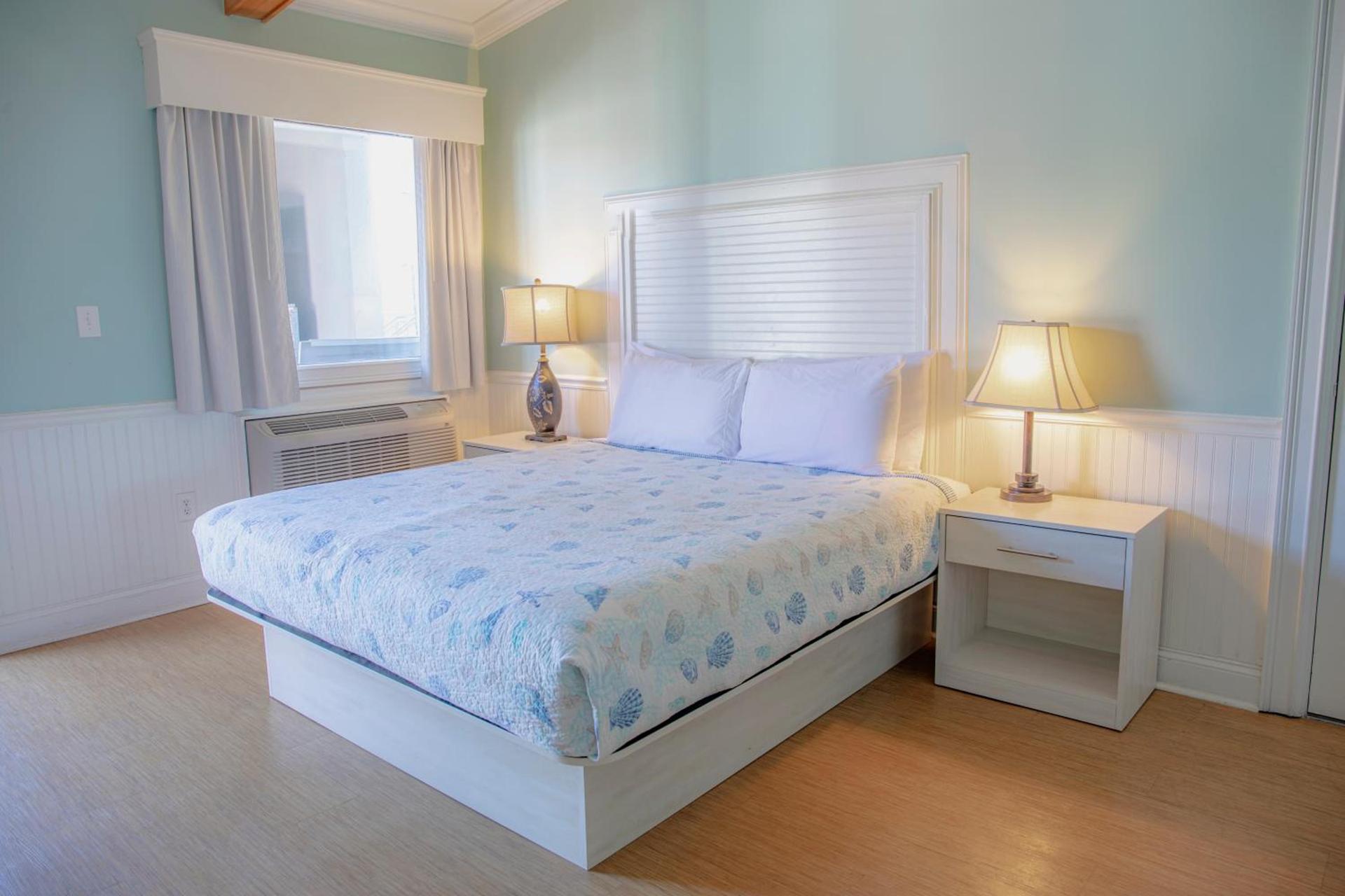 Sea and Breeze Hotel and Condo photo 12