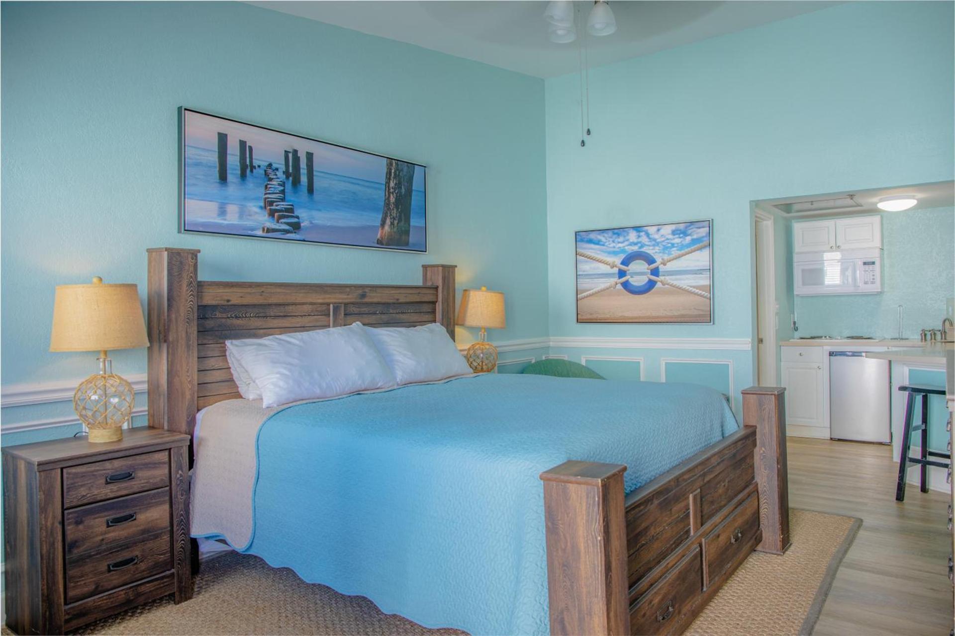 Sea and Breeze Hotel and Condo photo 4