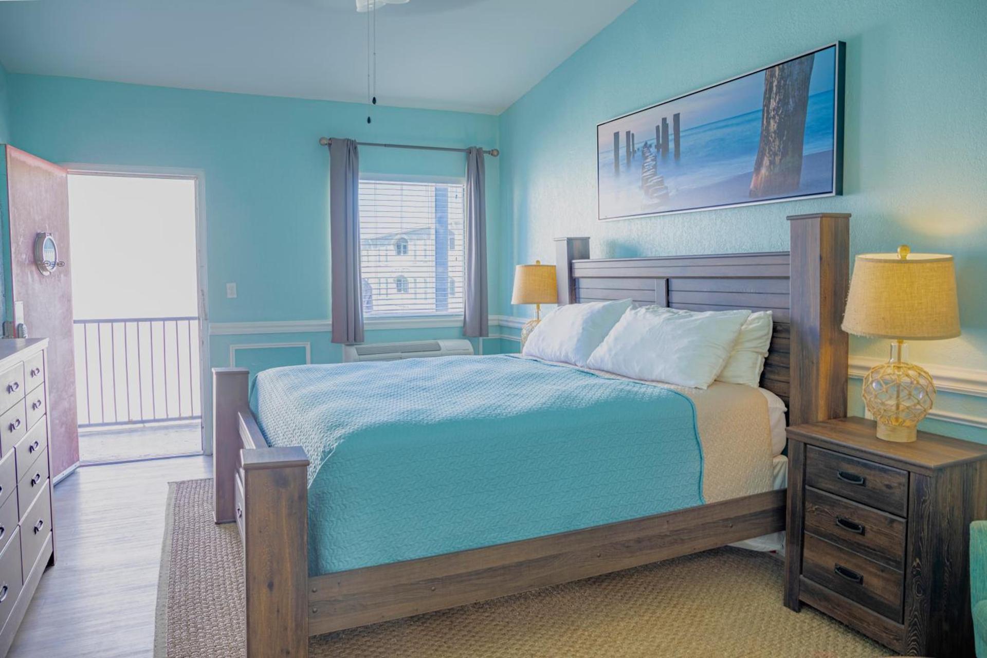 Sea and Breeze Hotel and Condo photo 5