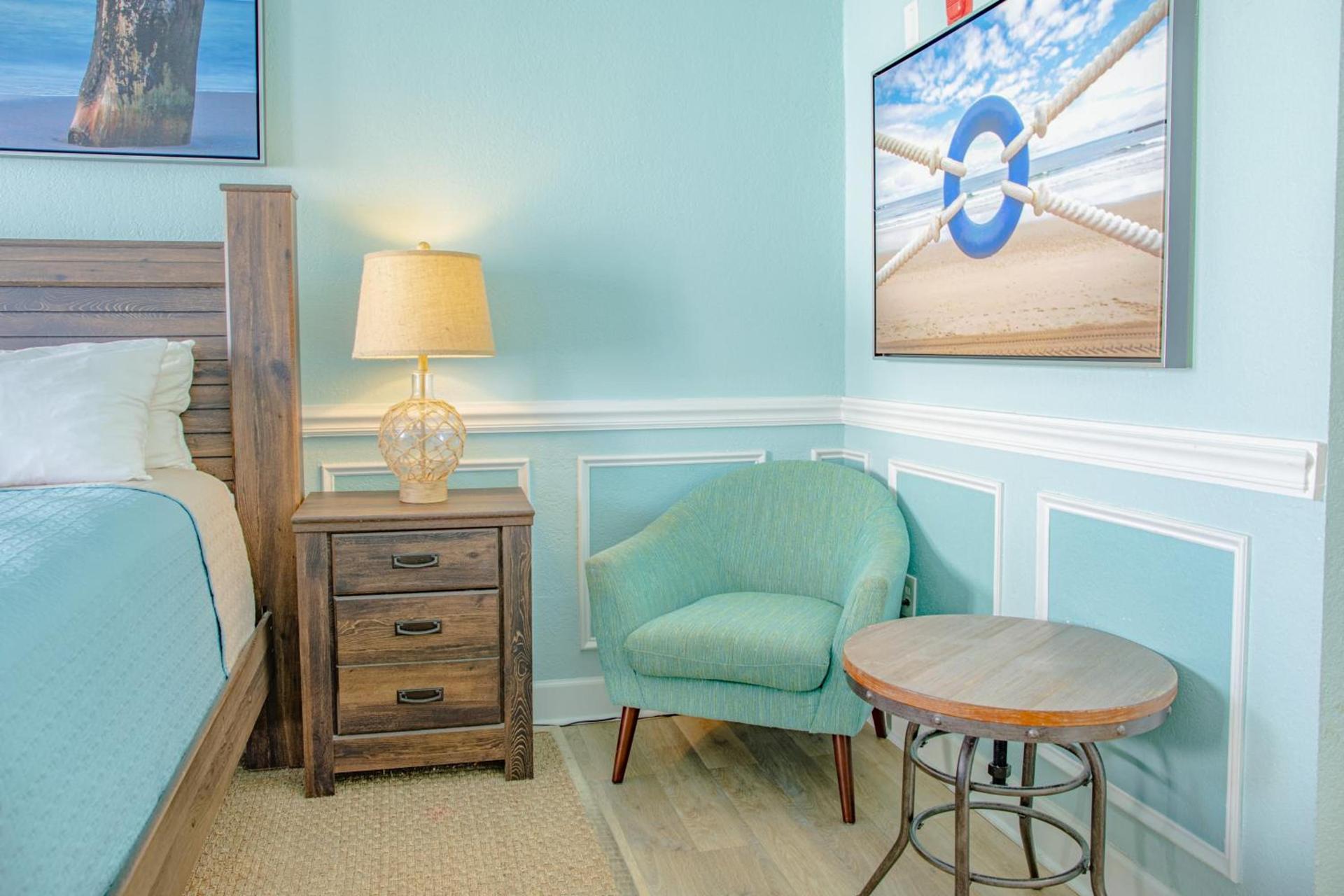 Sea and Breeze Hotel and Condo photo 7