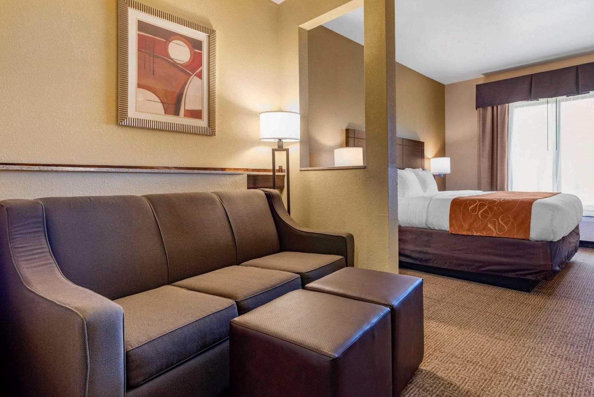 Comfort Suites Airport South photo 12