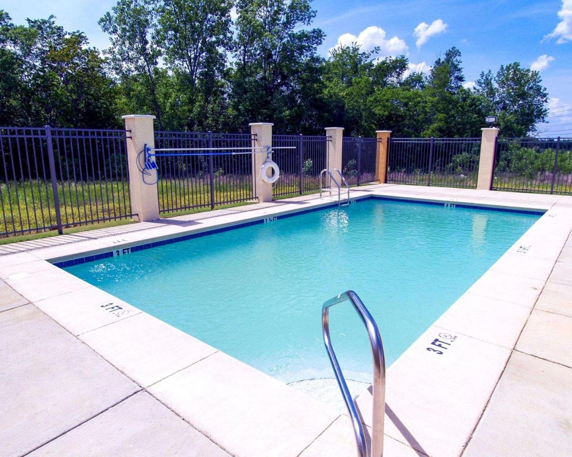 Comfort Suites Airport South photo 22