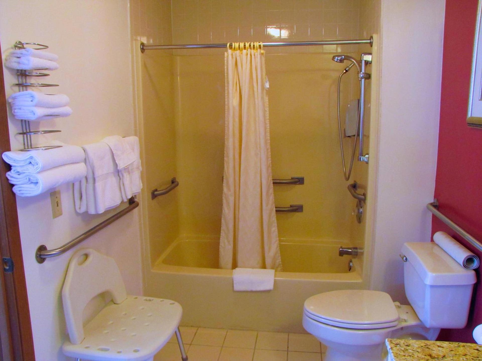 Dutton Inn photo 21