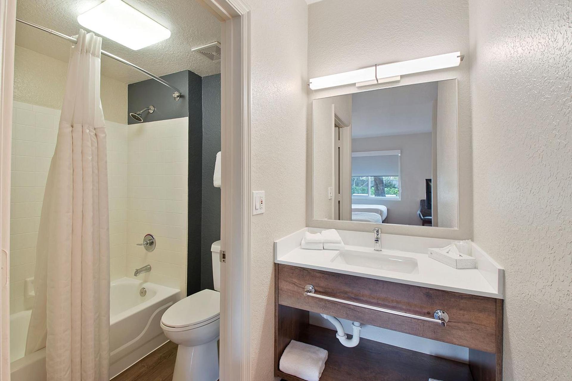 Extended Stay America Premier Suites - Miami - Airport - Doral - 25th Street photo 65