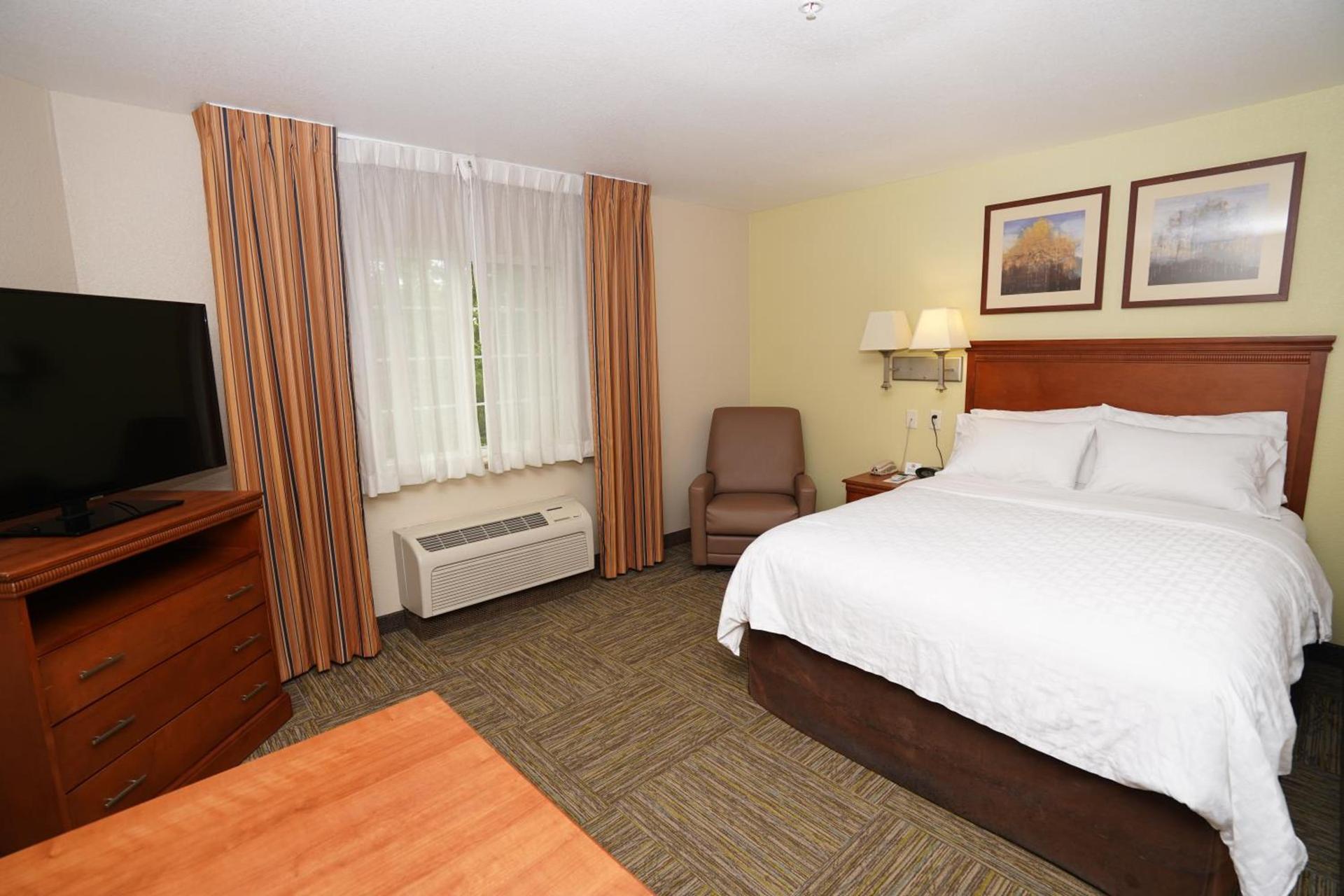 Candlewood Suites Boise - Towne Square by IHG photo 47