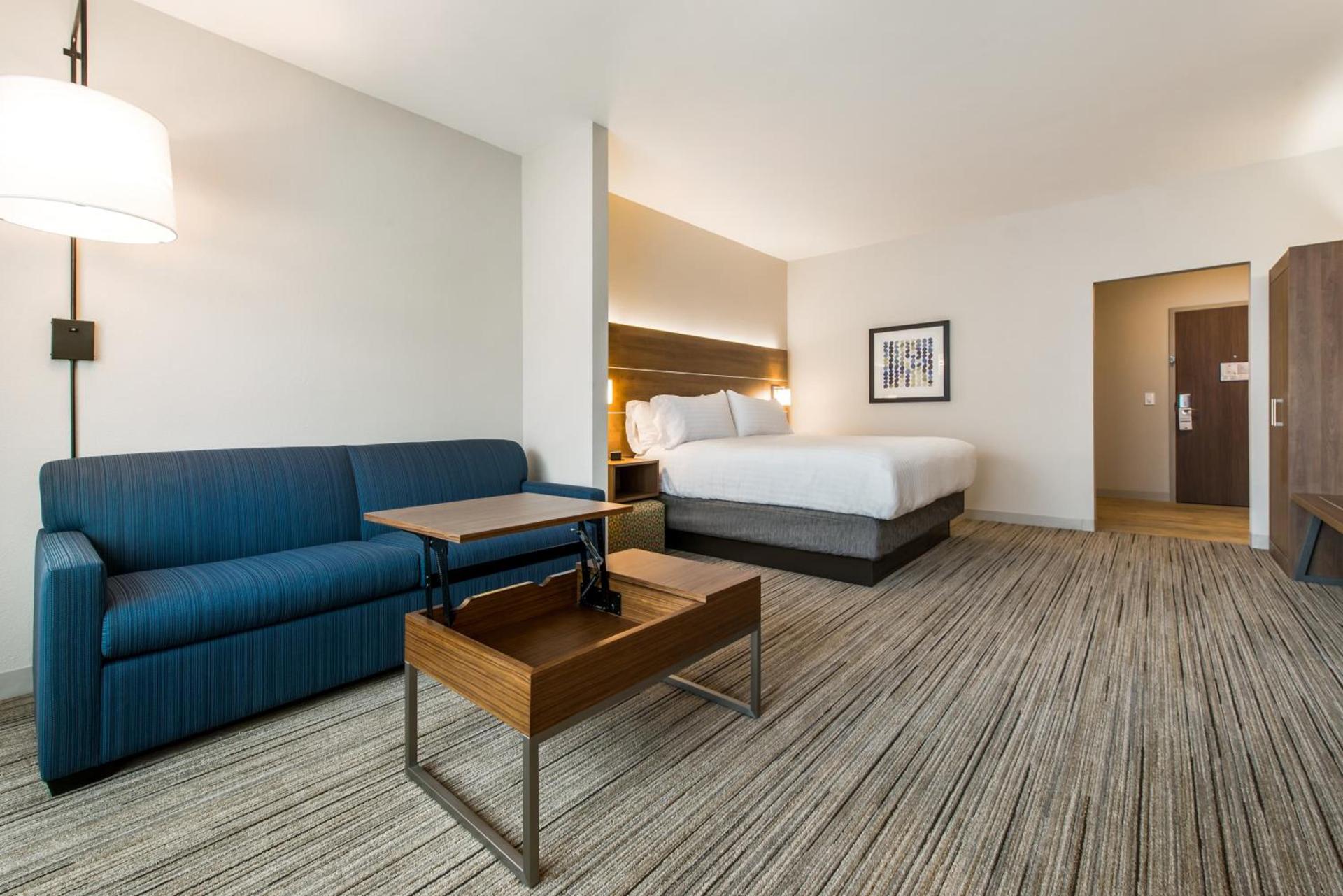 Holiday Inn Express & Suites - Carrollton West by IHG photo 12