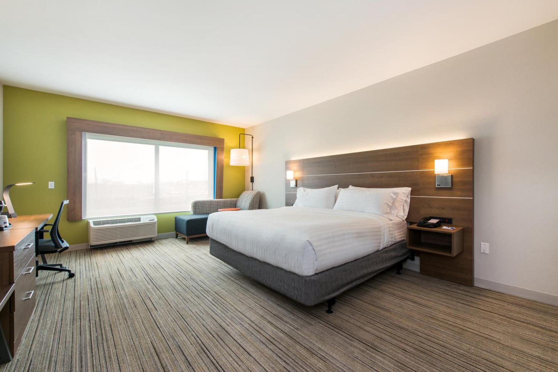 Holiday Inn Express & Suites - Carrollton West by IHG photo 15
