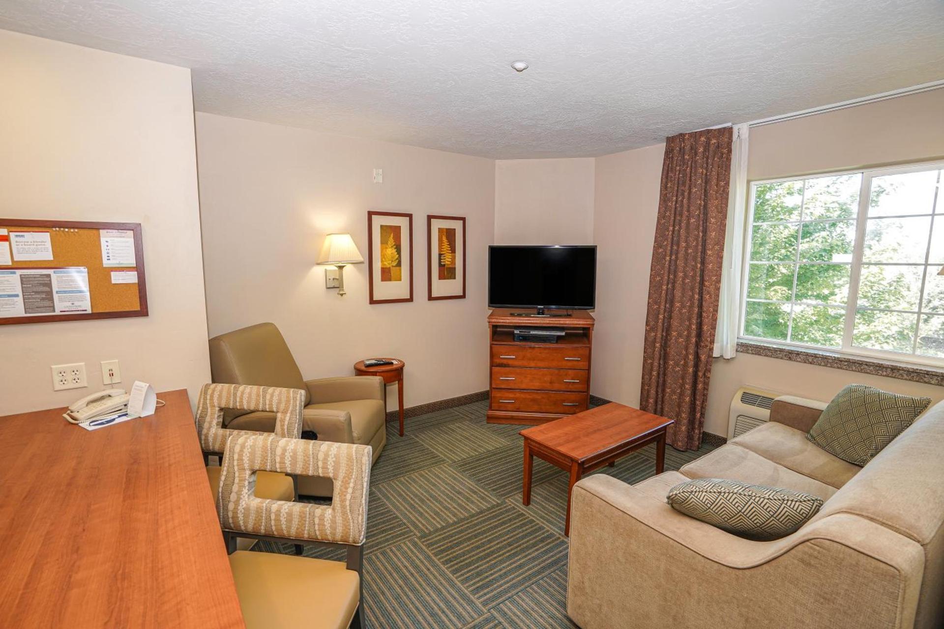 Candlewood Suites Boise - Towne Square by IHG photo 43