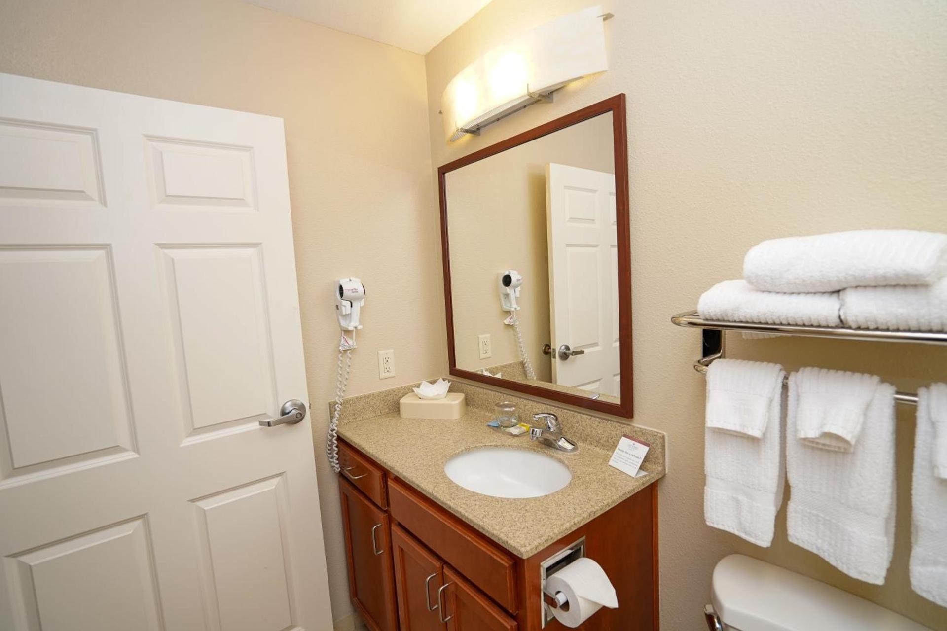 Candlewood Suites Boise - Towne Square by IHG photo 39