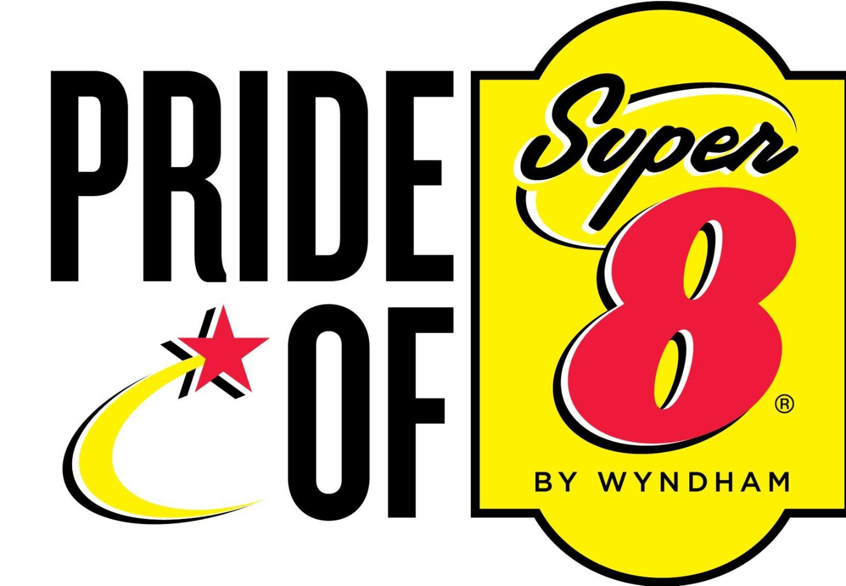 Super 8 by Wyndham Lake City photo 17
