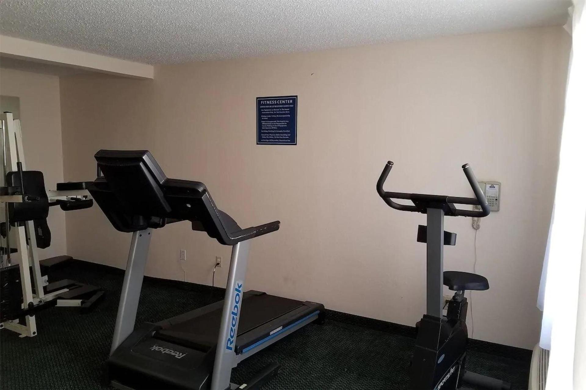 Sky-Palace Inn & Suites Wichita East photo 18