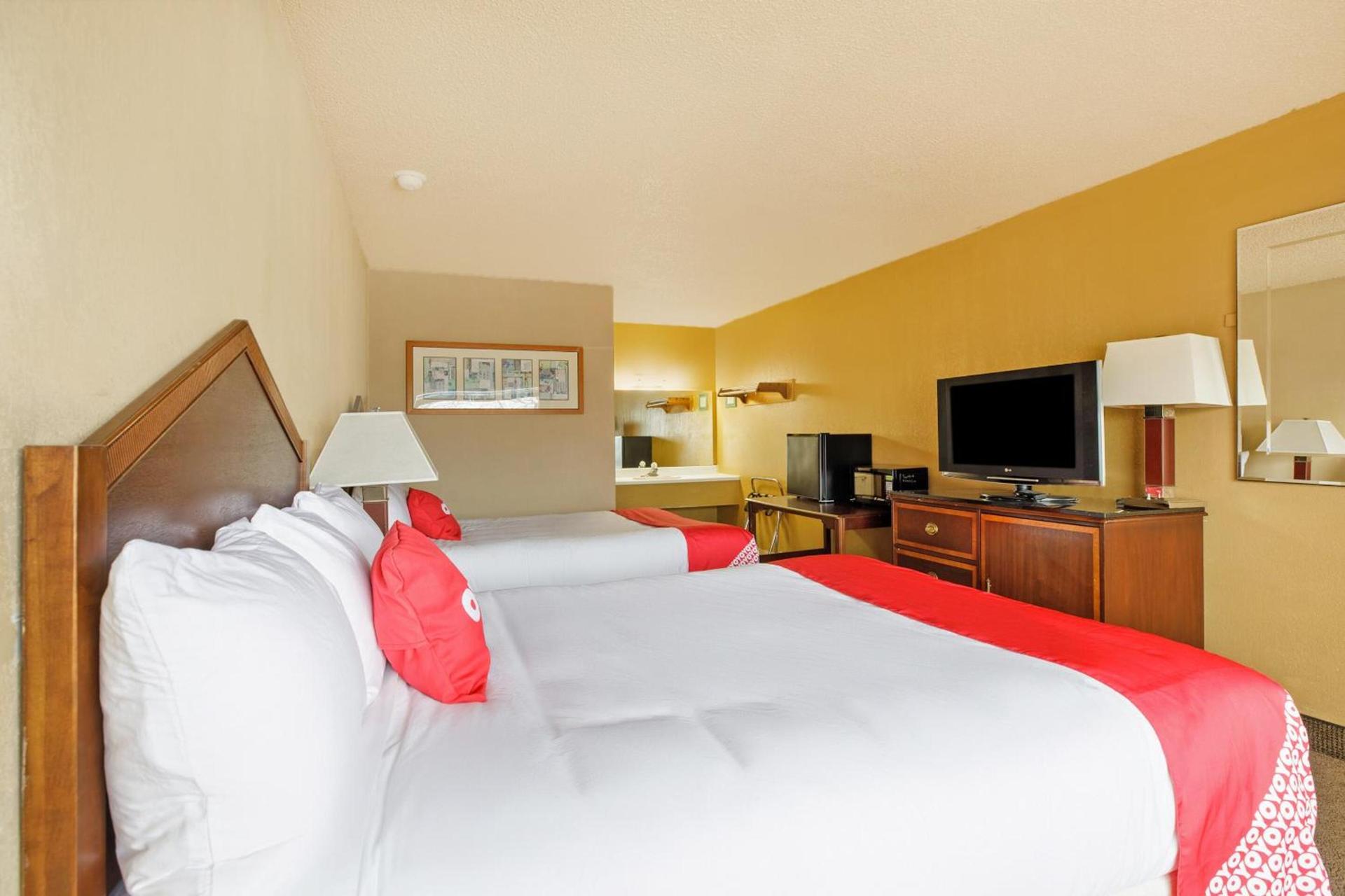 OYO Hotel Branson MO-165 photo 68