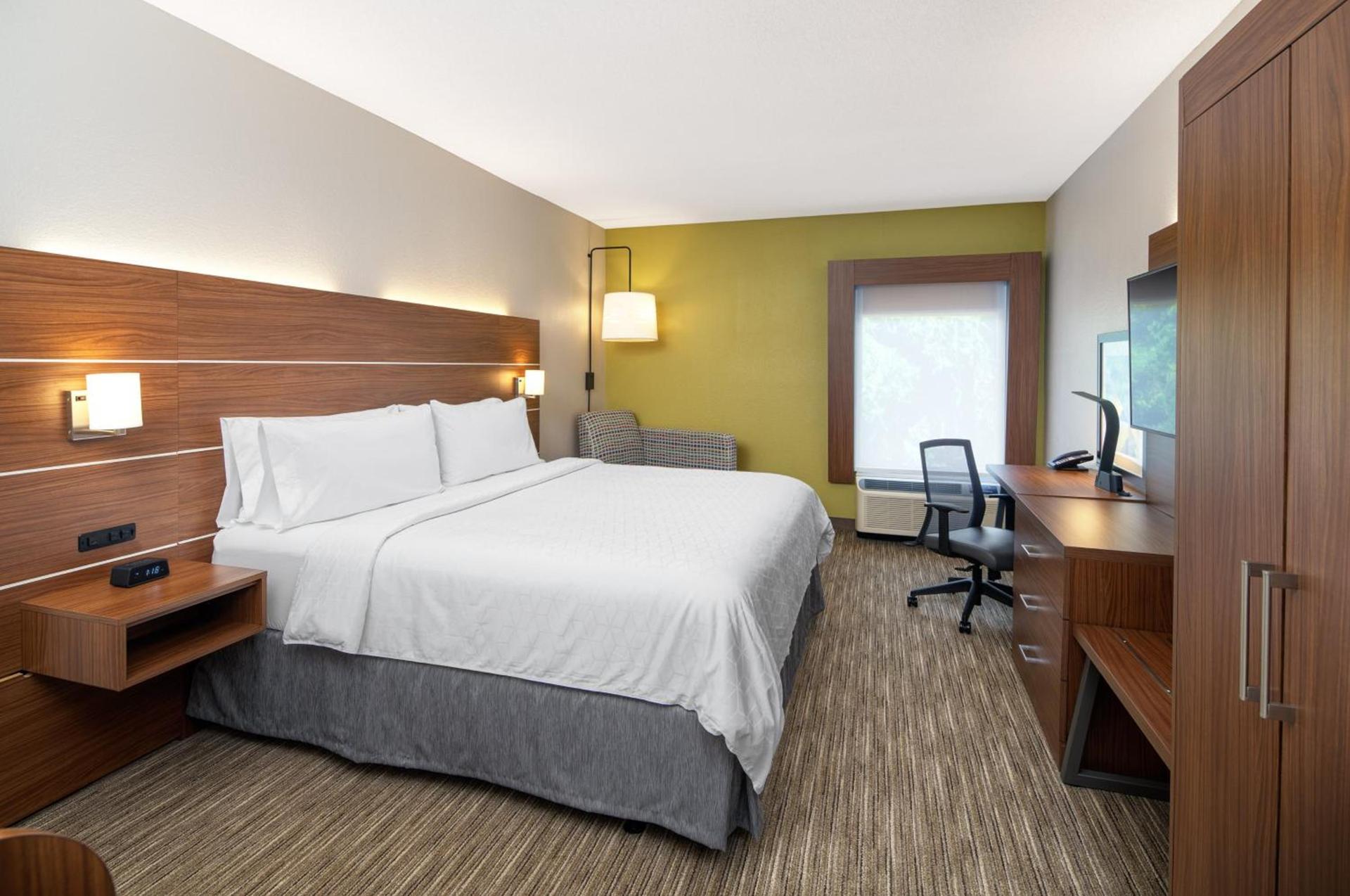 Holiday Inn Express Statesboro by IHG photo 55