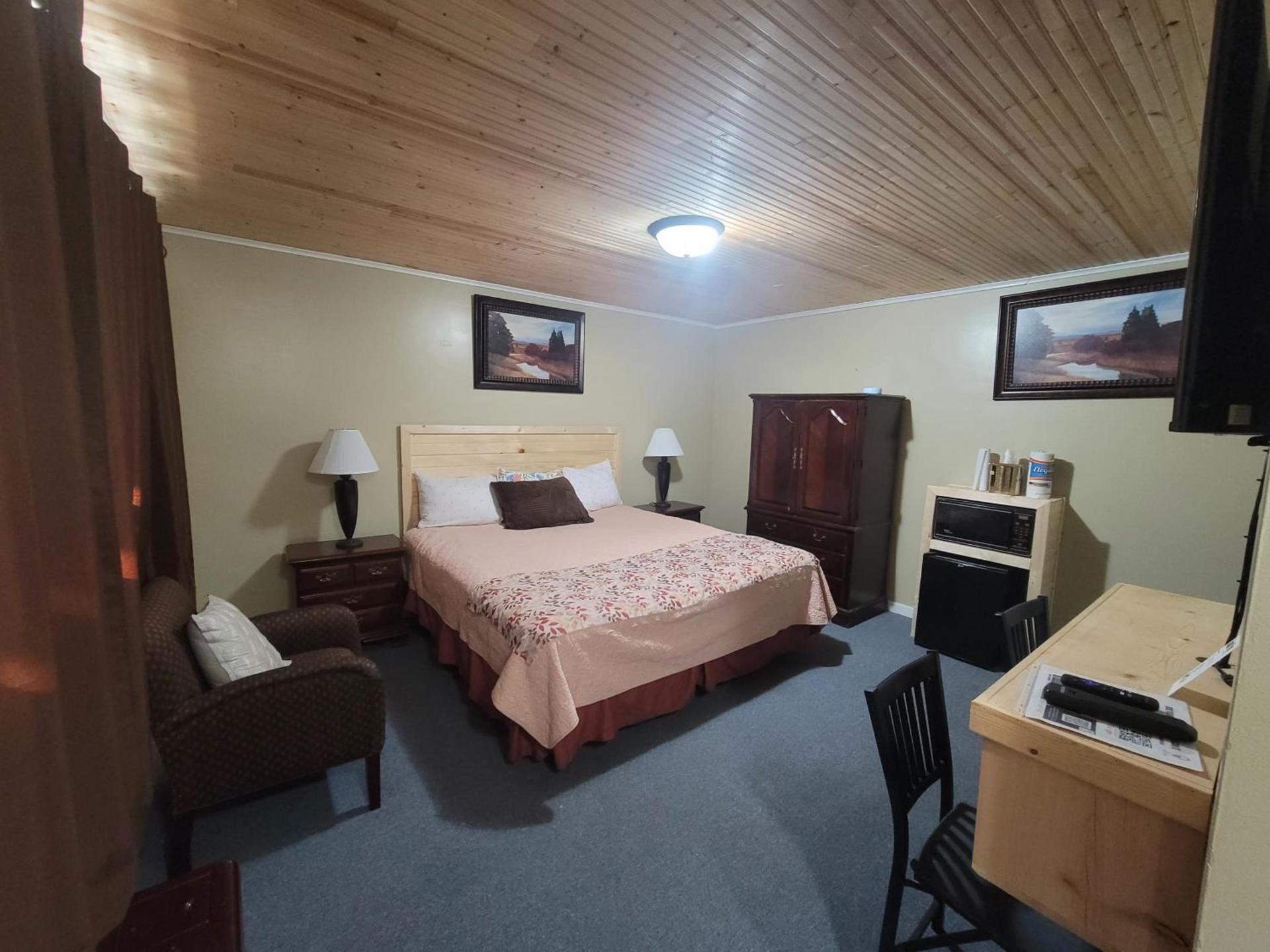 Fiesta City Motel photo 2