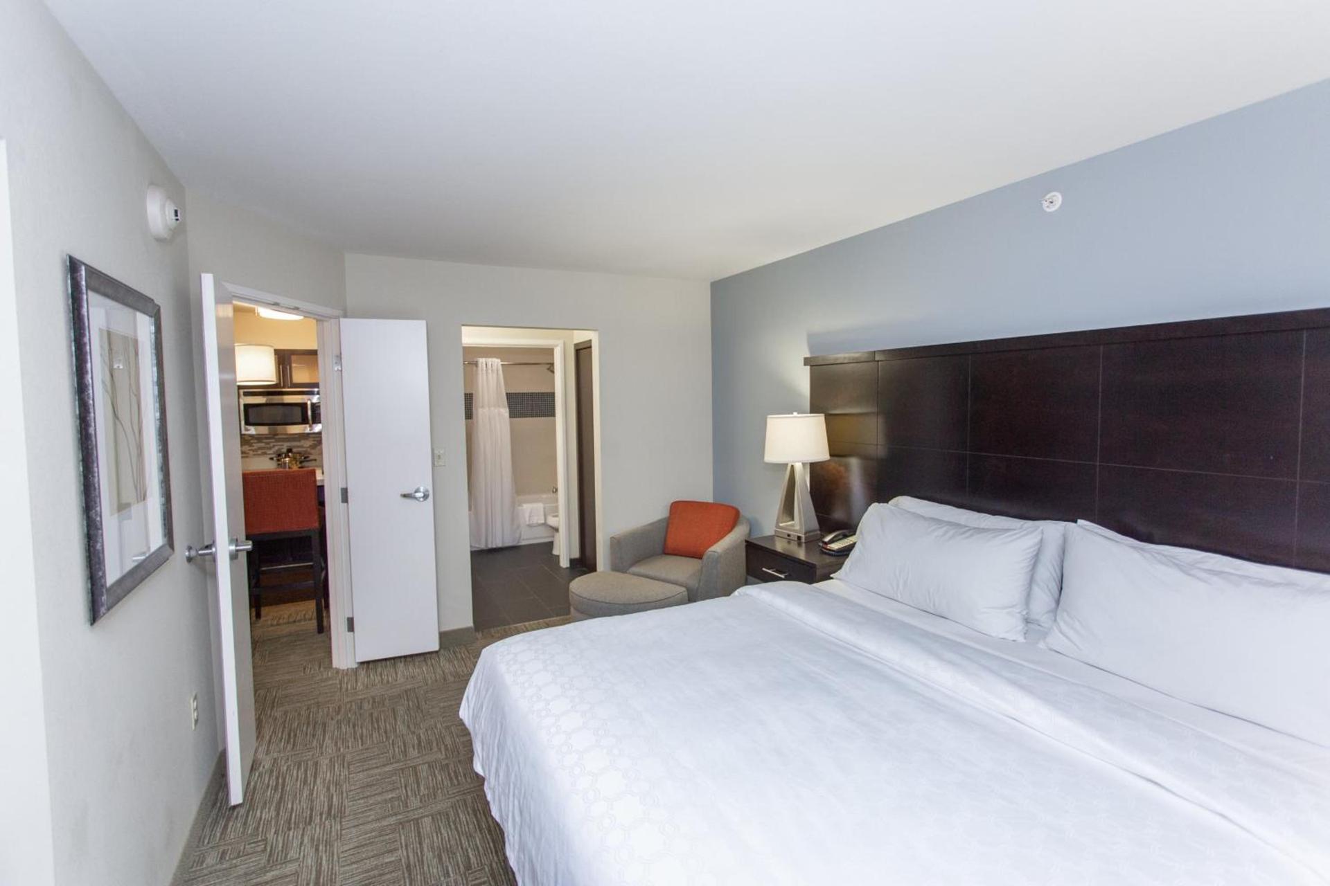 Staybridge Suites Bowling Green by IHG photo 19
