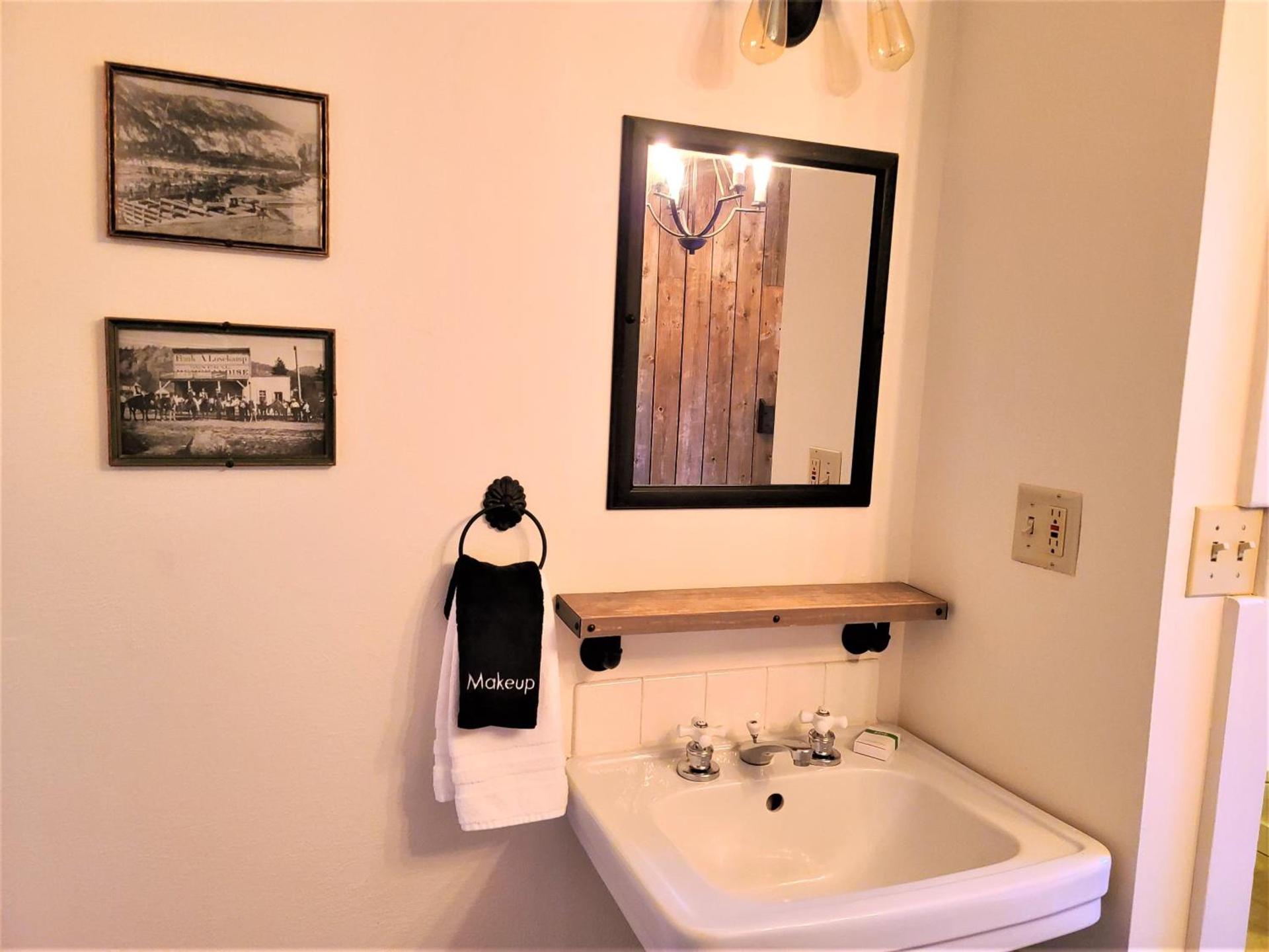 Mrs. Anderson's Lodging photo 42