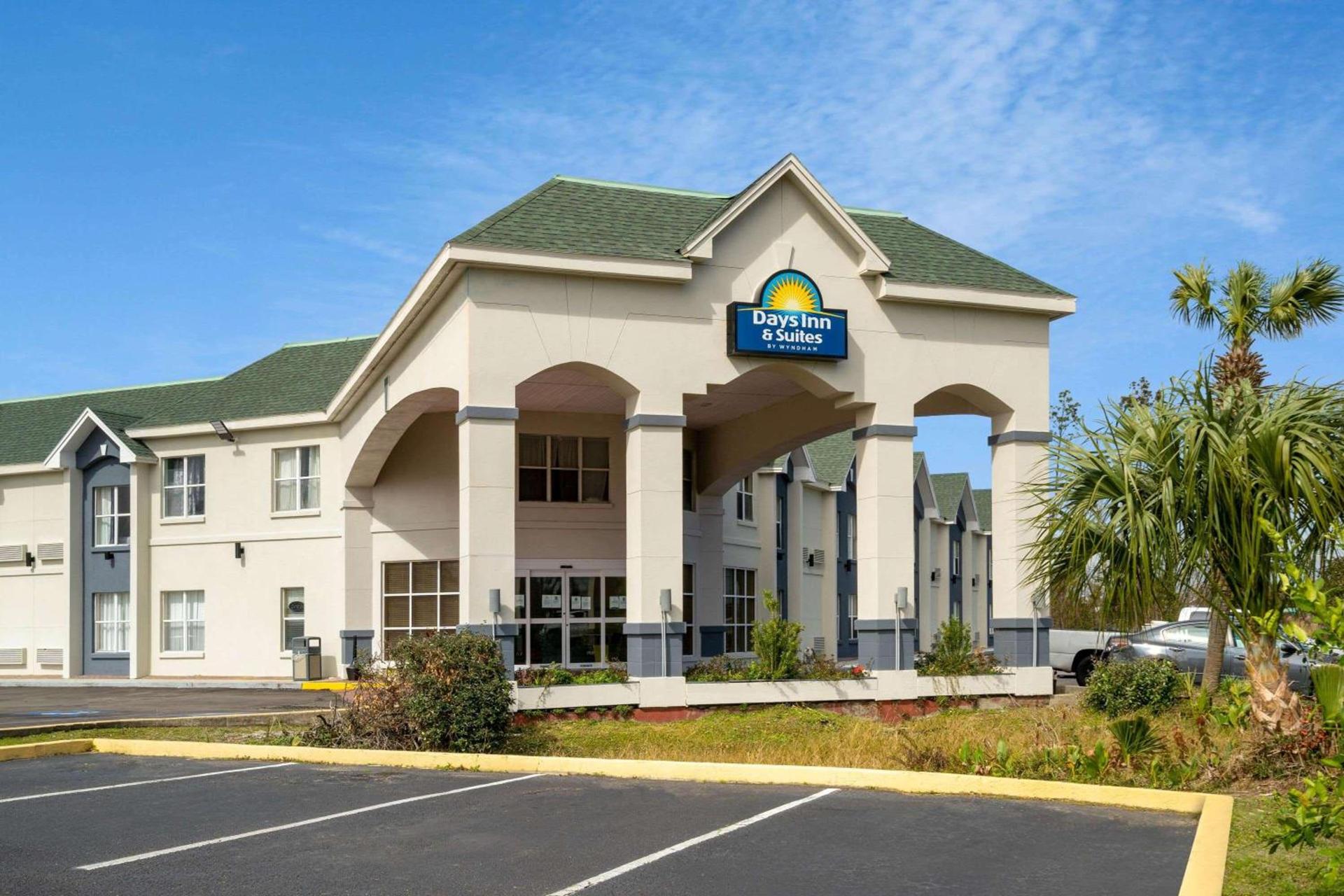 Days Inn by Wyndham Panama City — hotel in Panama City