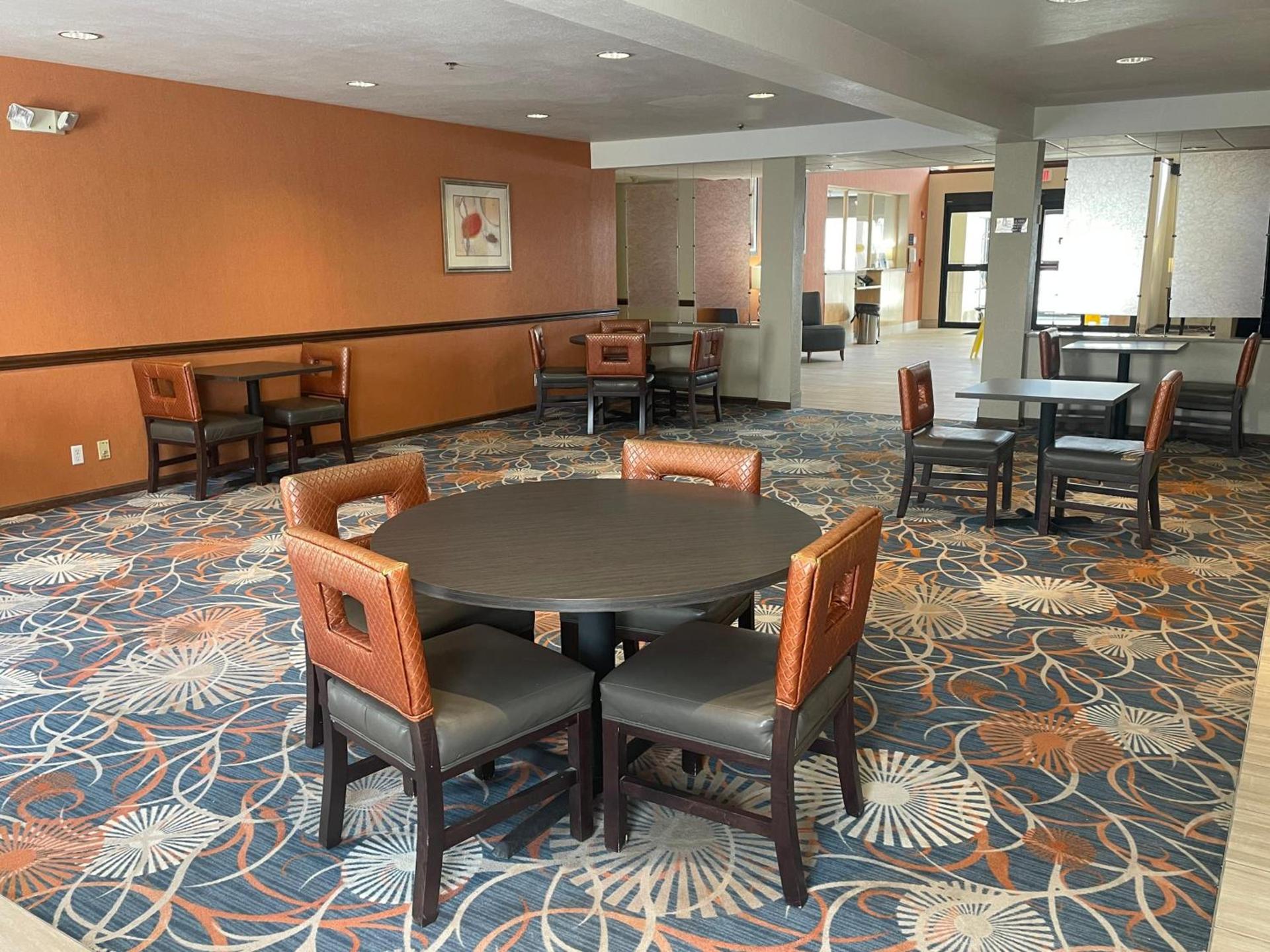 Spark by Hilton La Crosse Onalaska photo 9