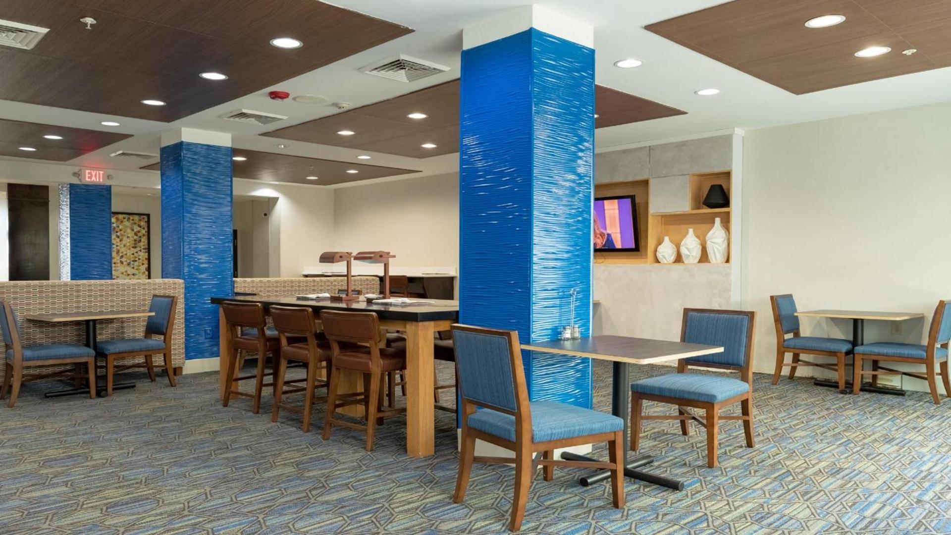 Holiday Inn Express & Suites Houston South - Near Pearland by IHG photo 28