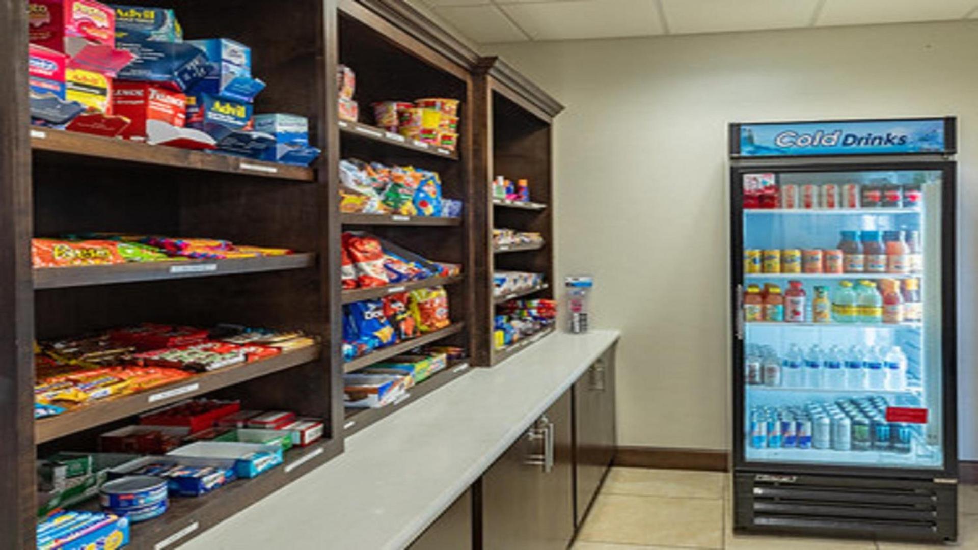 Holiday Inn Express & Suites Houston South - Near Pearland by IHG photo 30