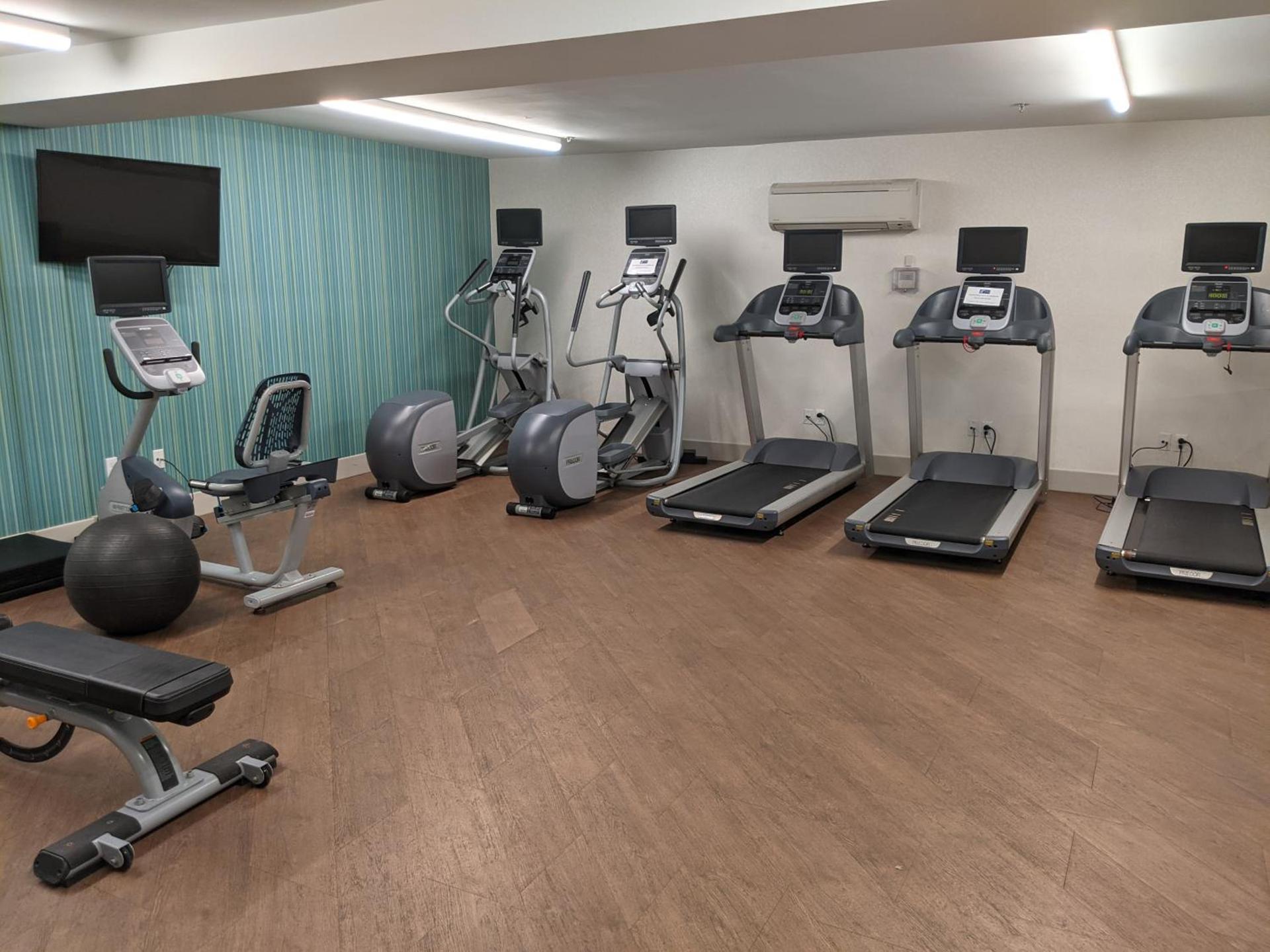 Holiday Inn Express South Burlington by IHG photo 39