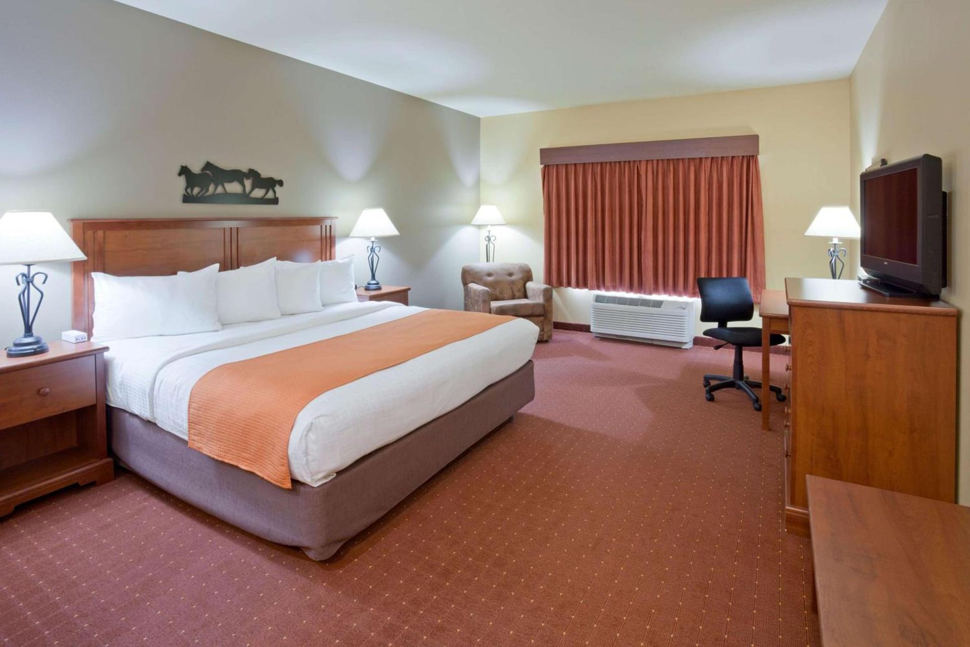 AmericInn by Wyndham Fargo Medical Center photo 90