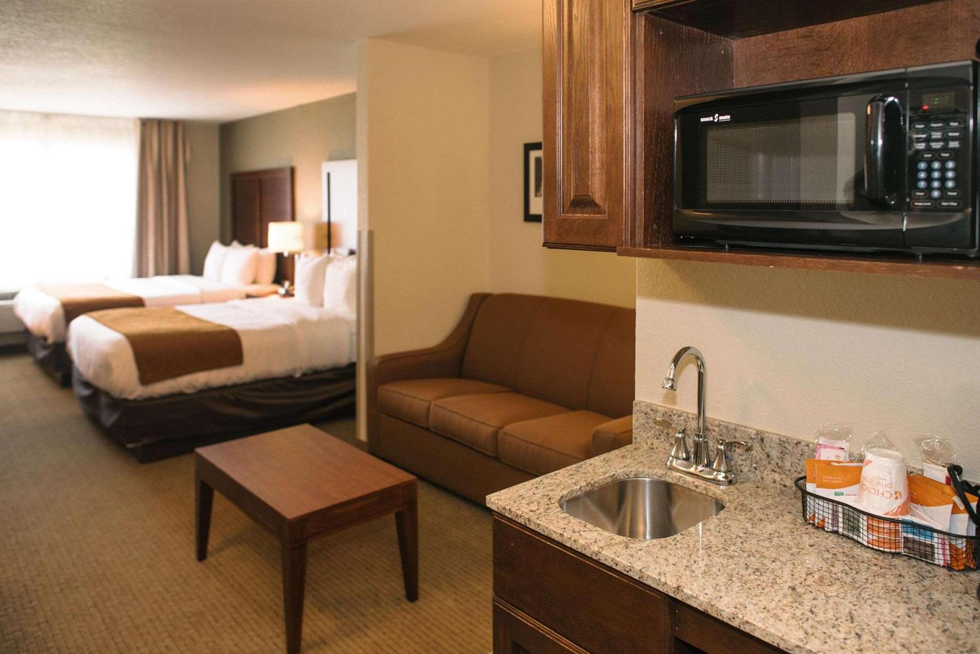 Comfort Inn & Suites photo 31