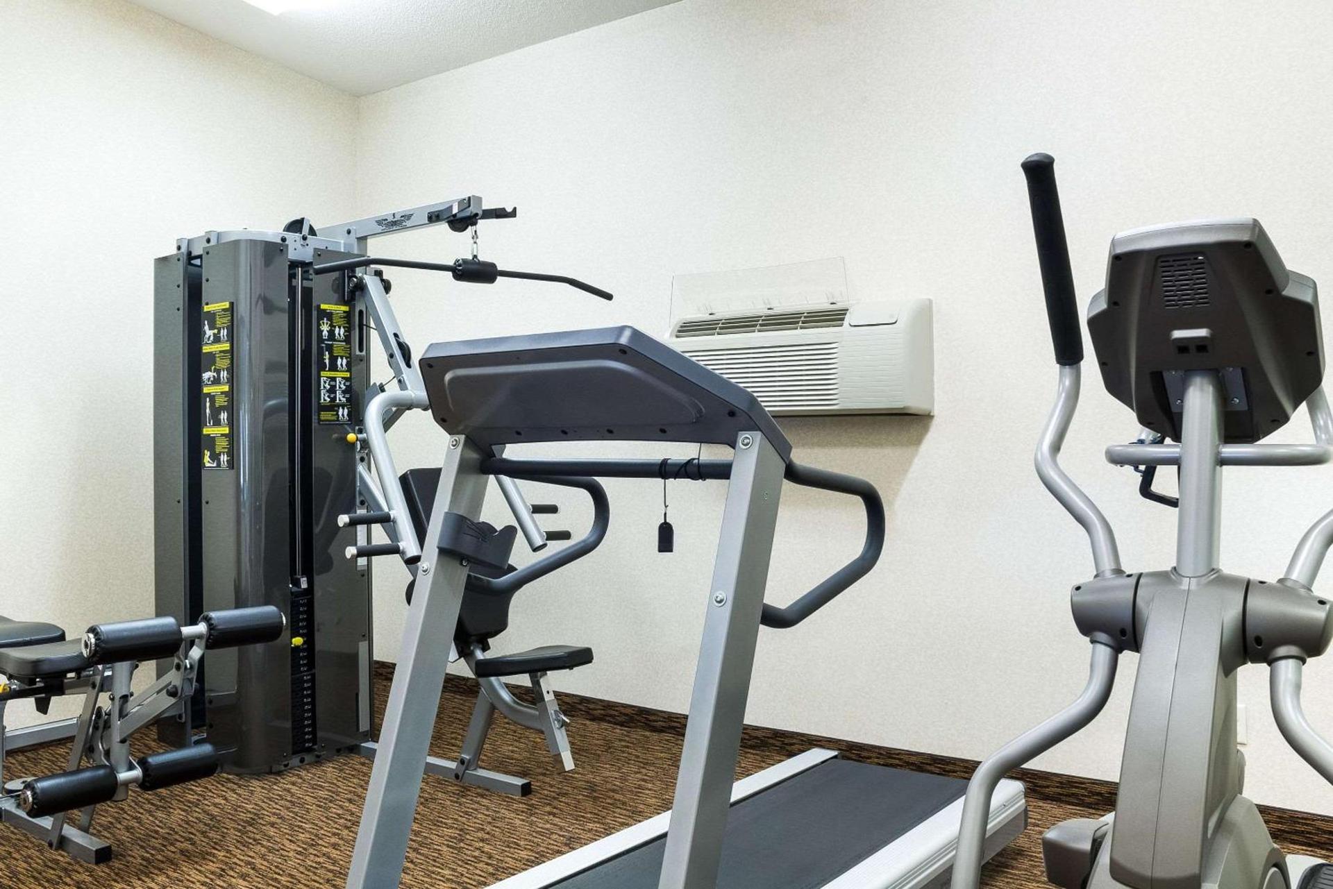 Comfort Inn & Suites photo 41
