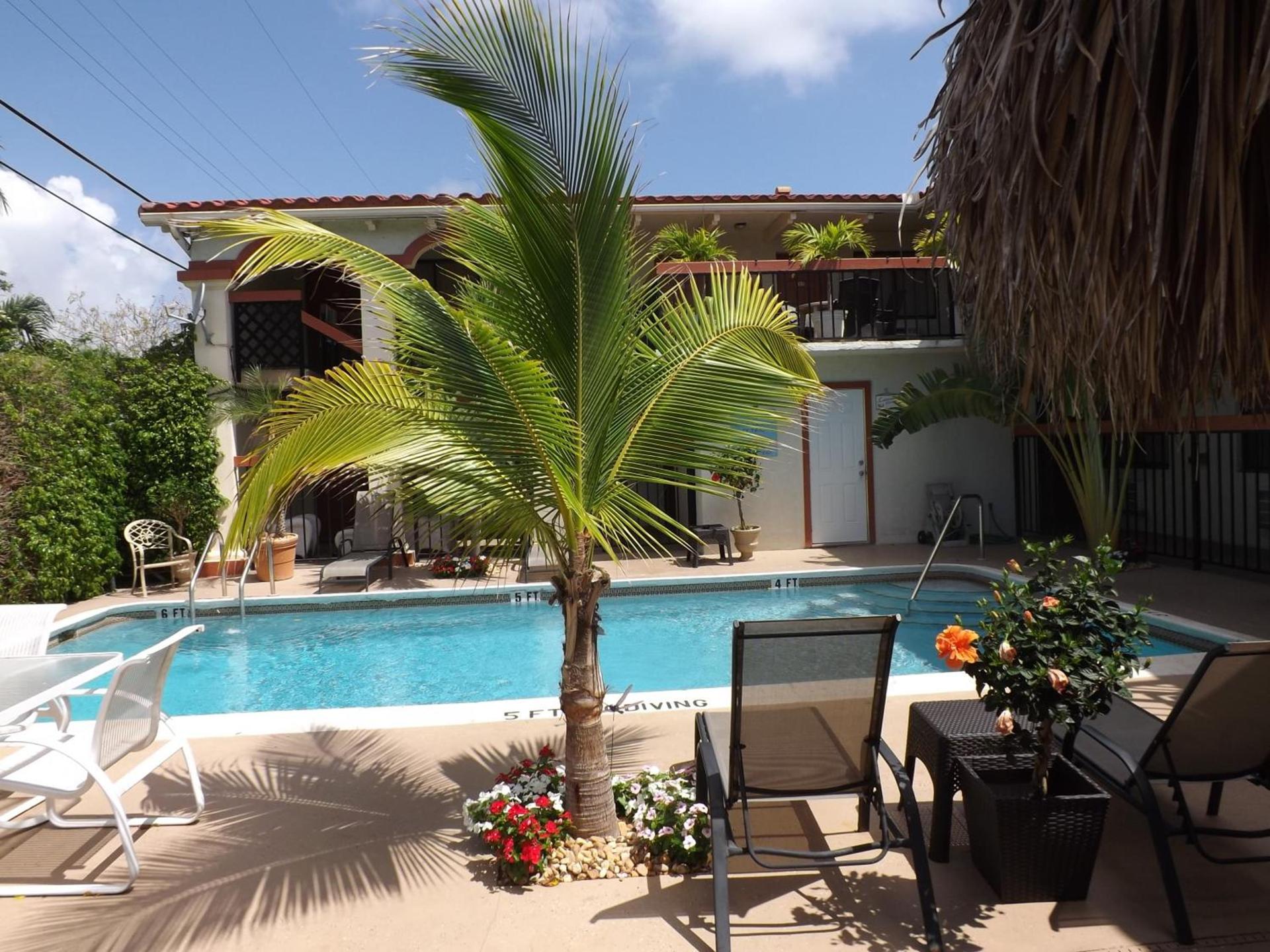 Palm Breeze Hotel photo 3