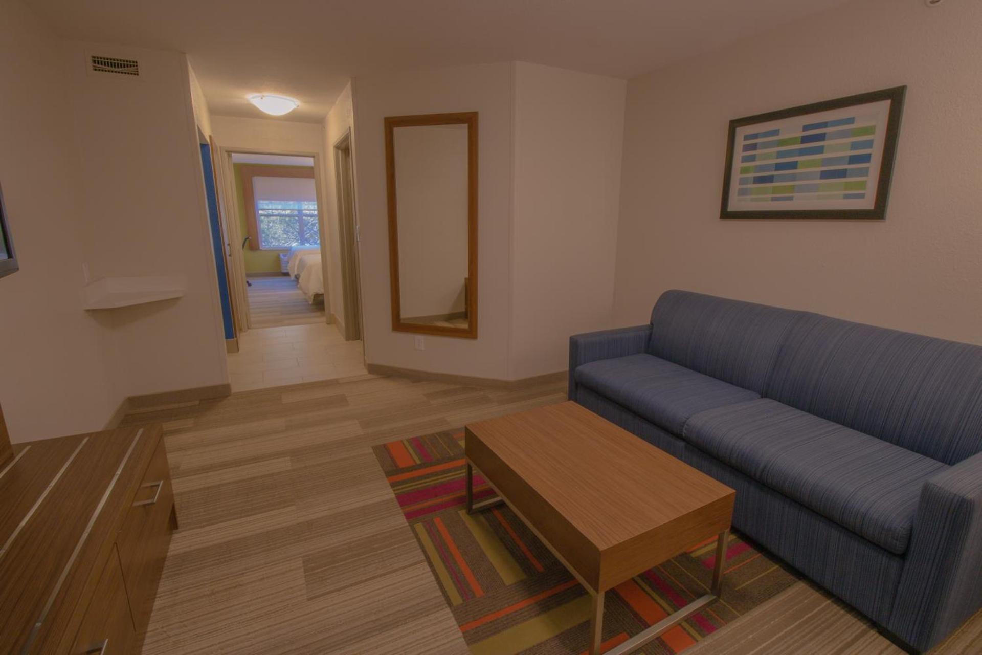 Holiday Inn Express & Suites Manassas by IHG photo 7