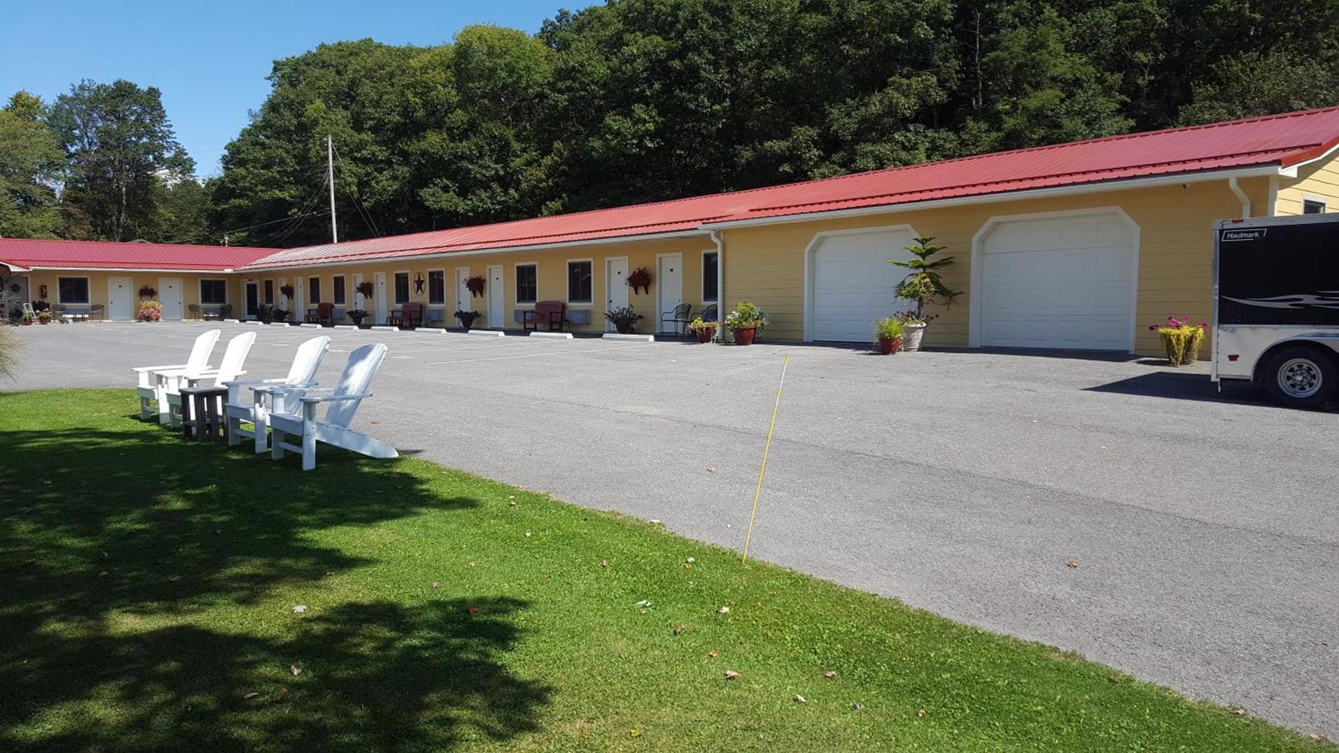 The Garrett Inn photo 88