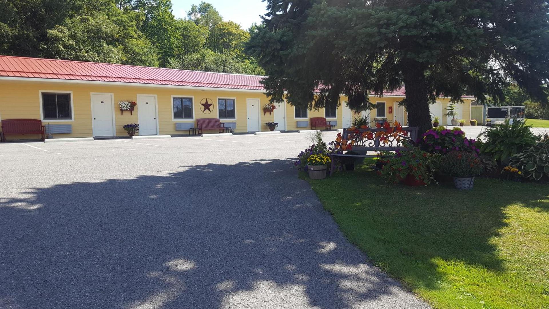 The Garrett Inn photo 59