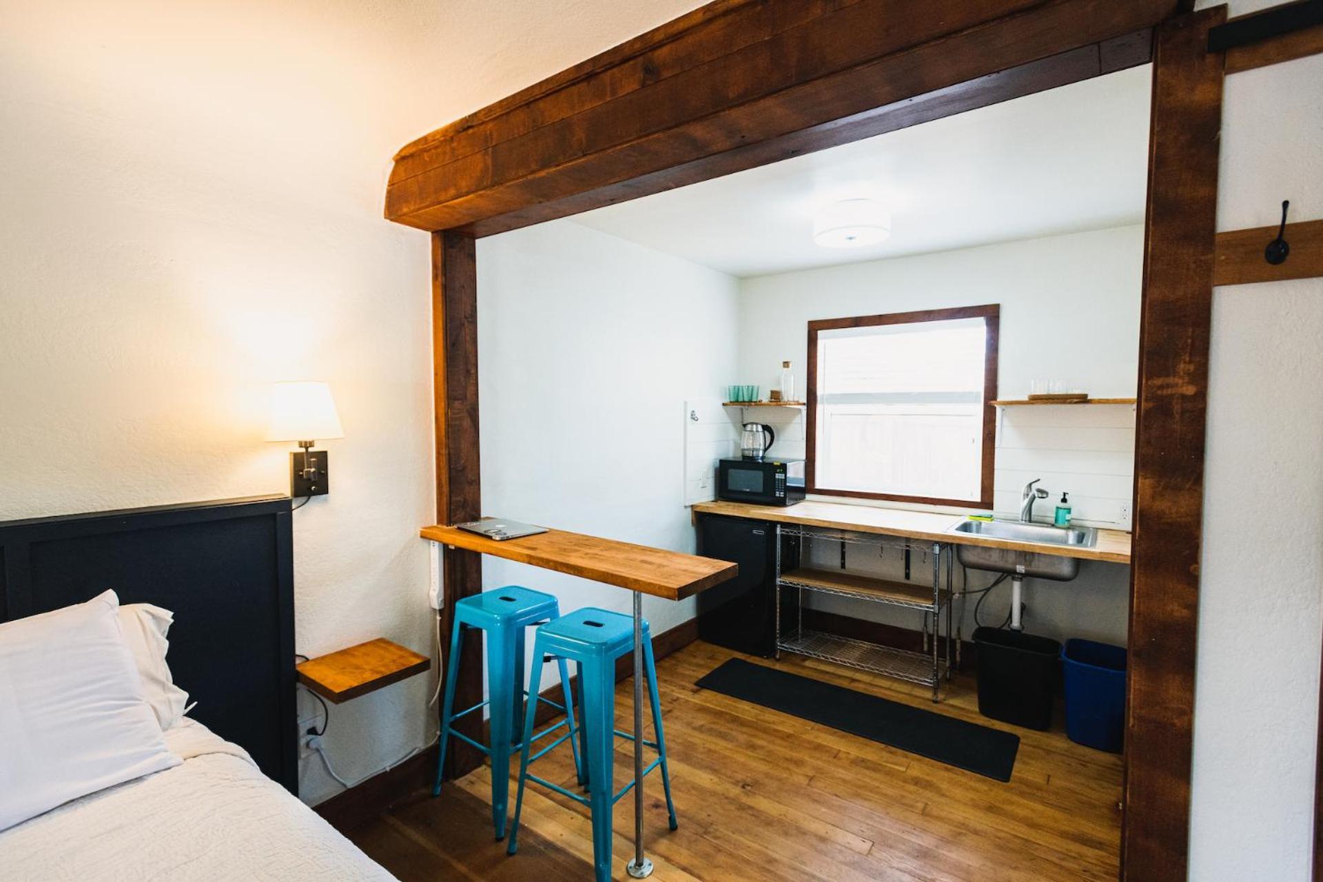 The Stranger Lodge - Pet Friendly photo 38