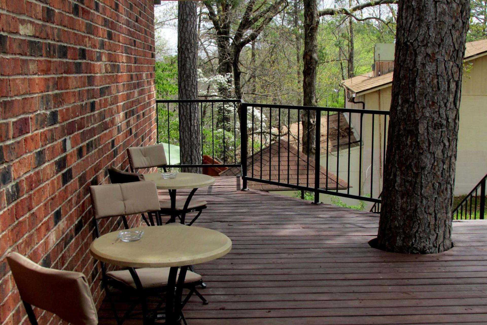 Brydan Suites photo 53