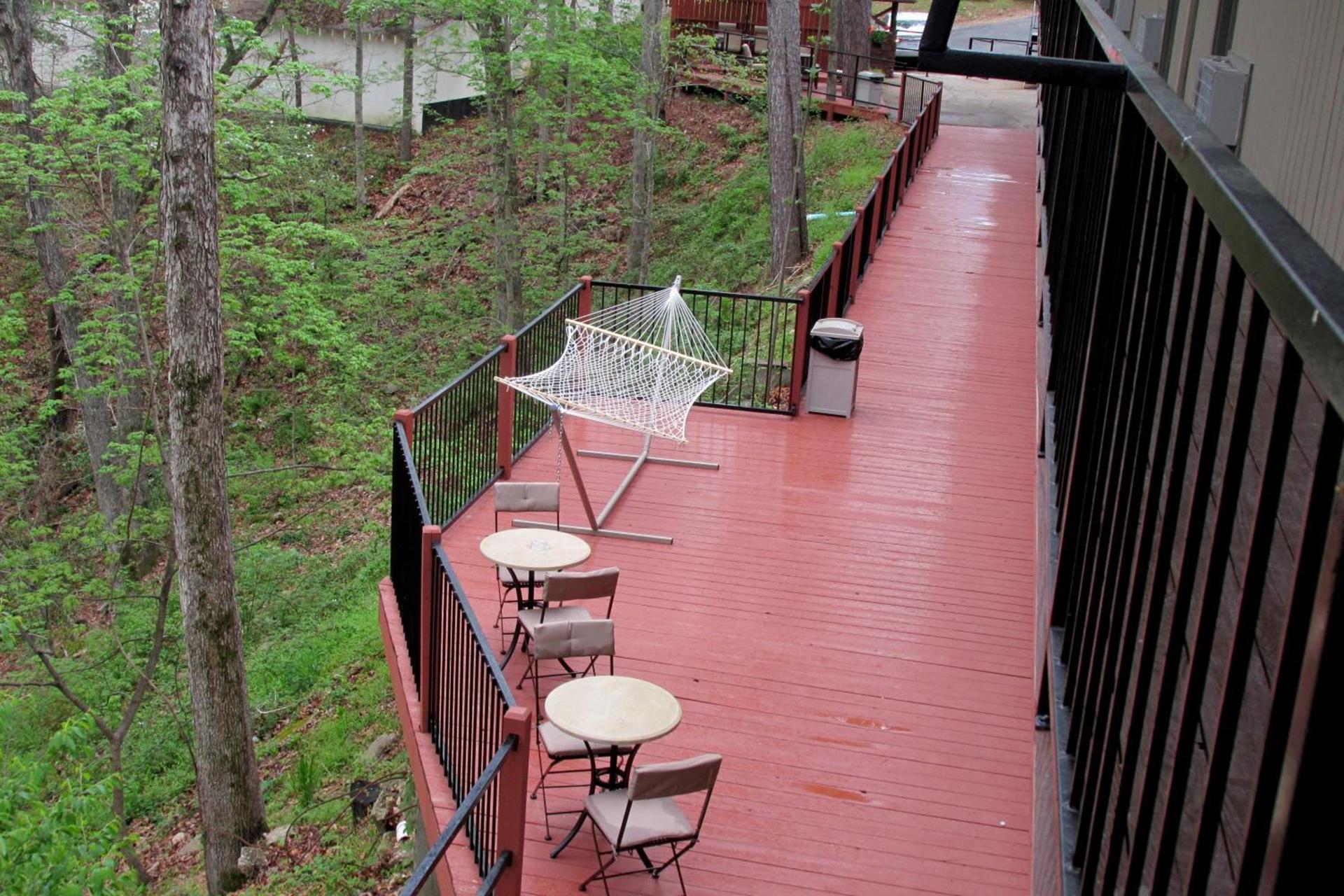 Brydan Suites photo 62