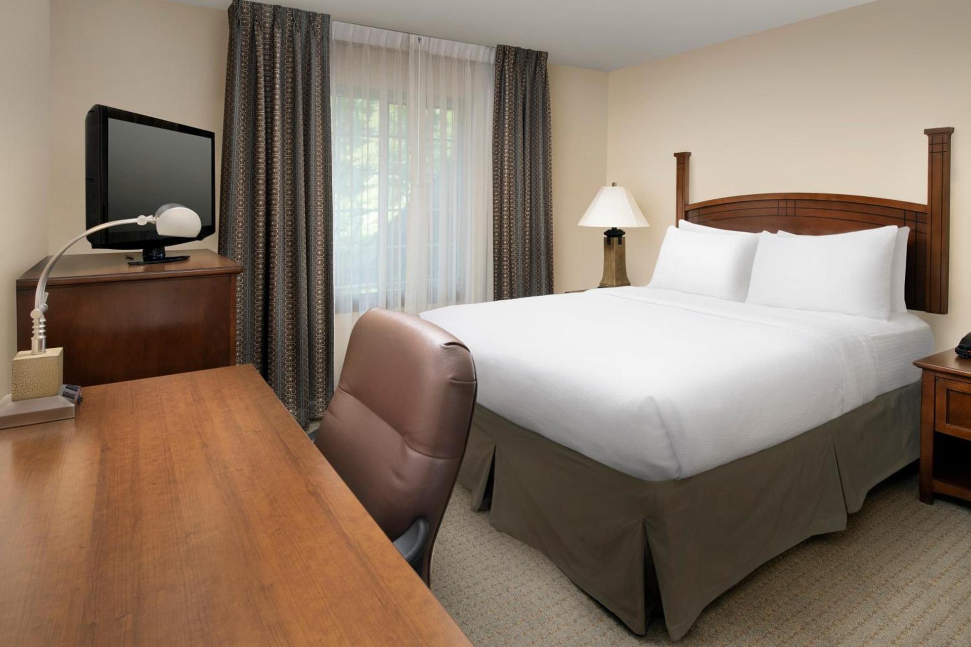 Staybridge Suites North Brunswick by IHG photo 8