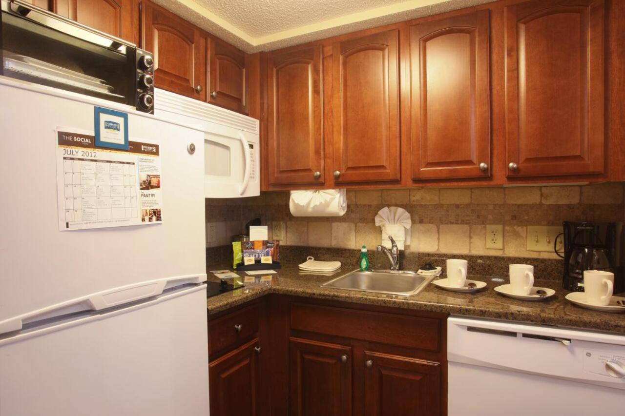 Staybridge Suites North Brunswick by IHG photo 12
