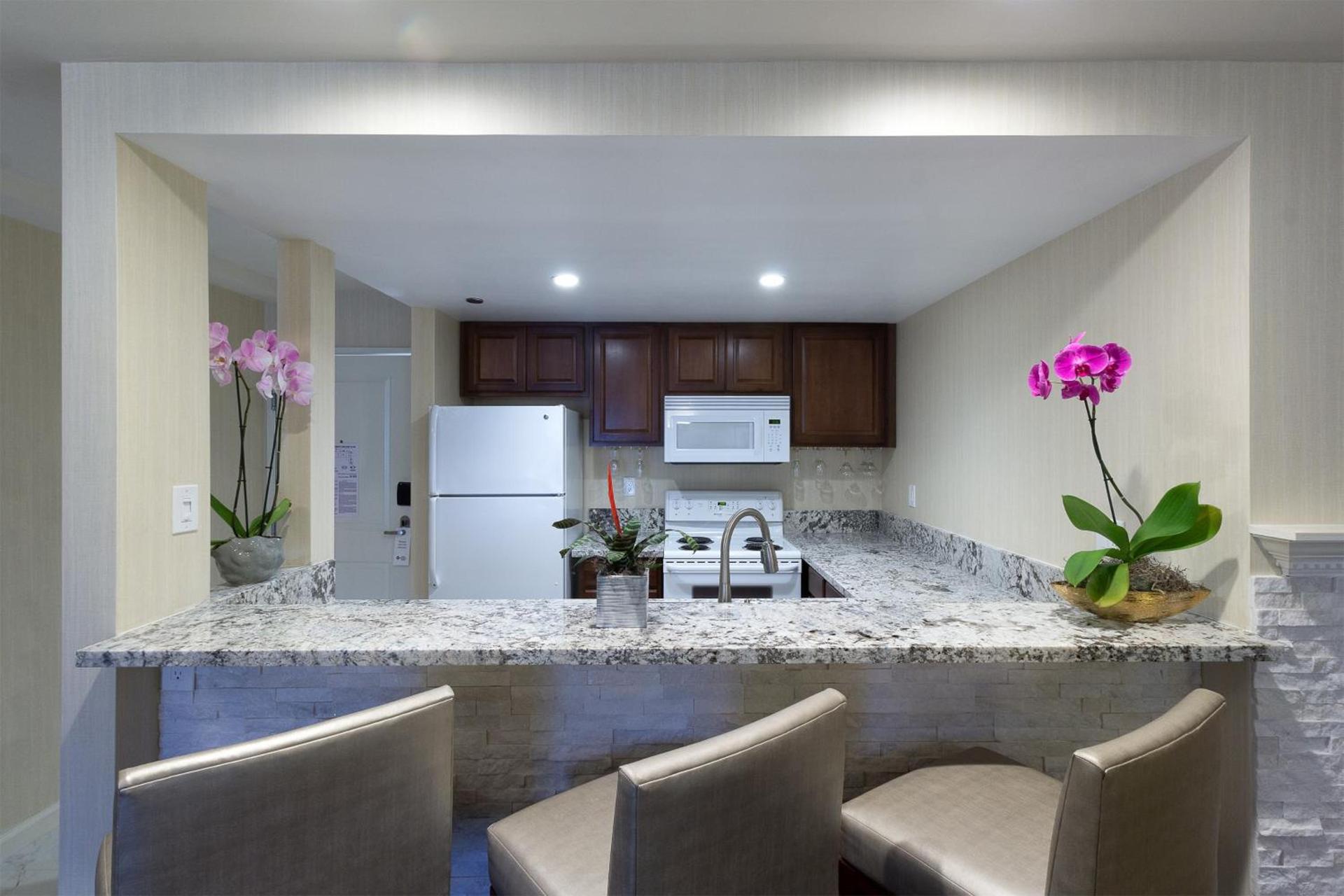 Best Western Plus Carpinteria Inn photo 96