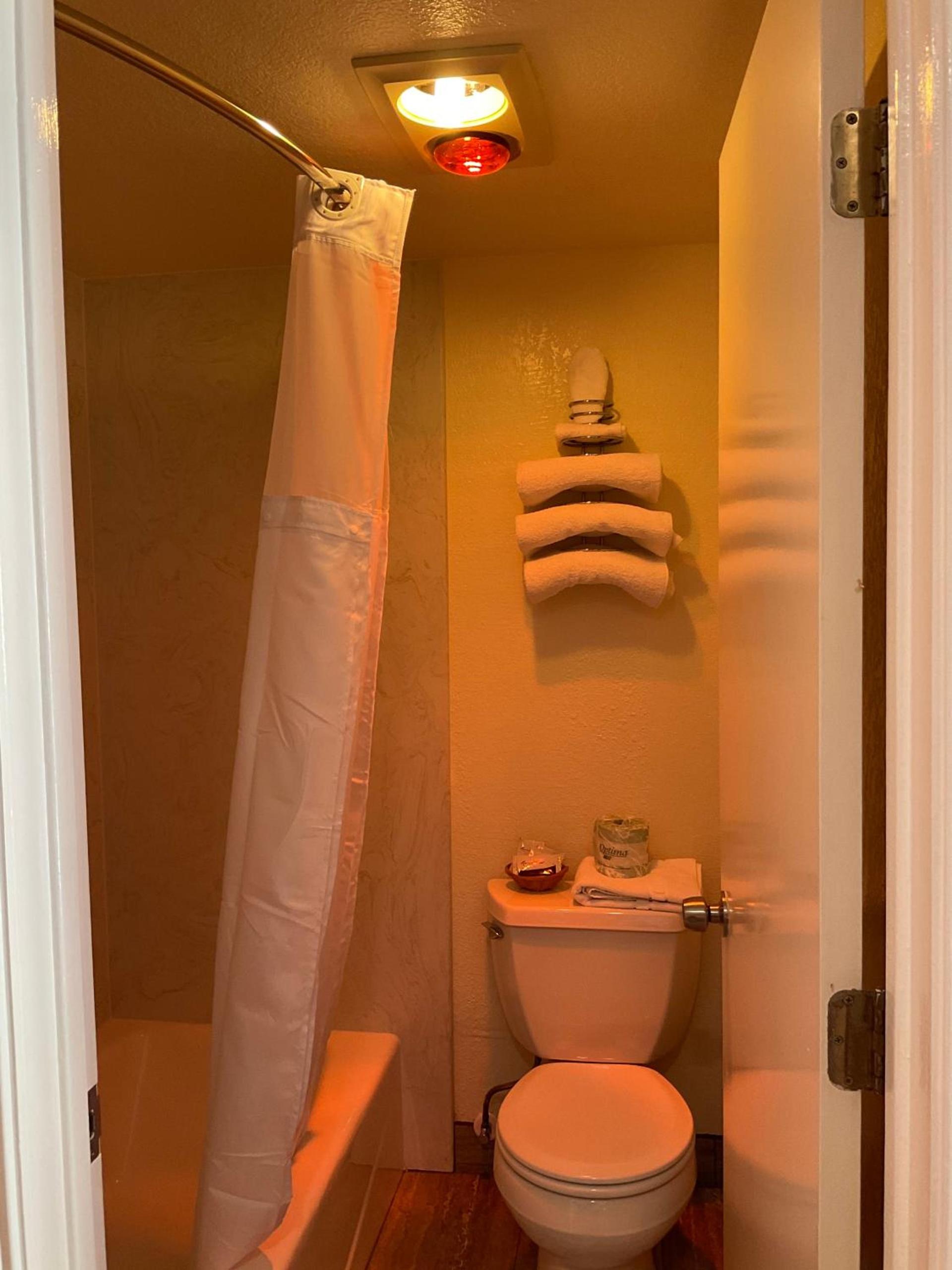 Budget Motel photo 24
