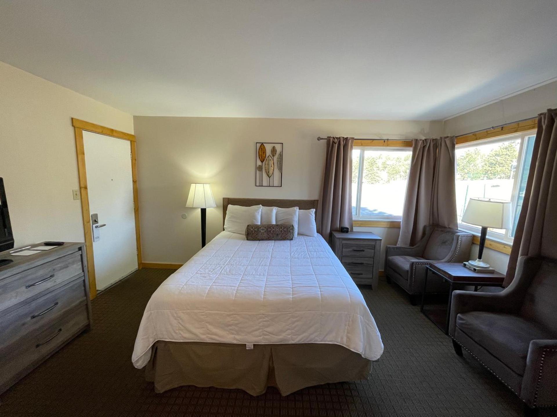 Estes Mountain Inn photo 100