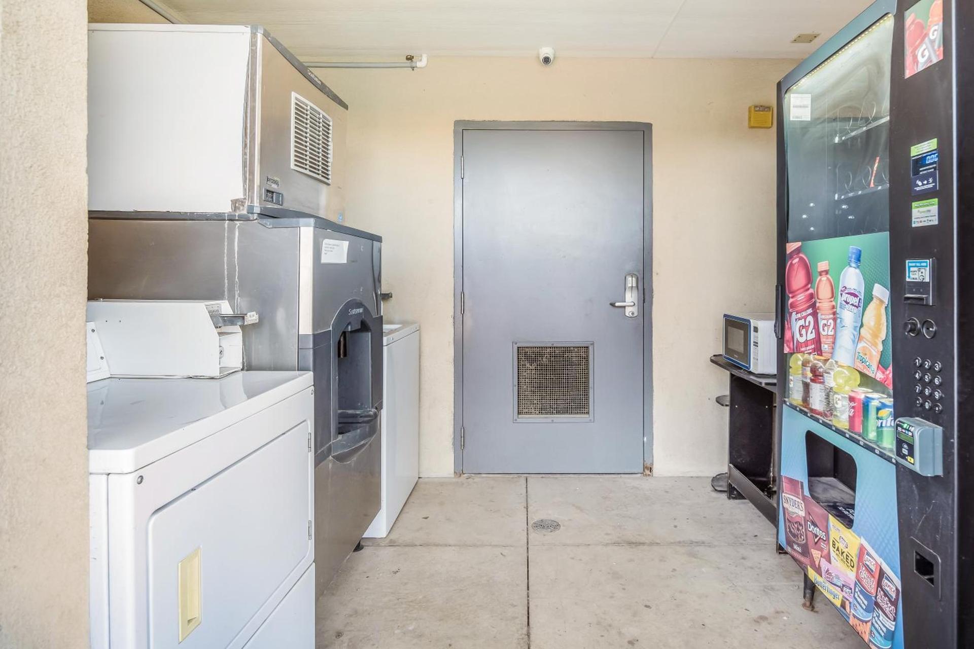 Americas Best Value Inn New Braunfels photo 29