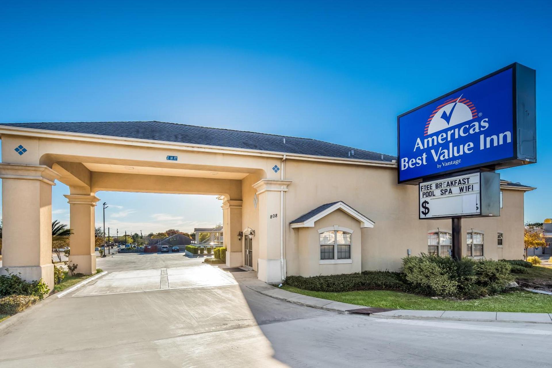 Americas Best Value Inn New Braunfels photo 1